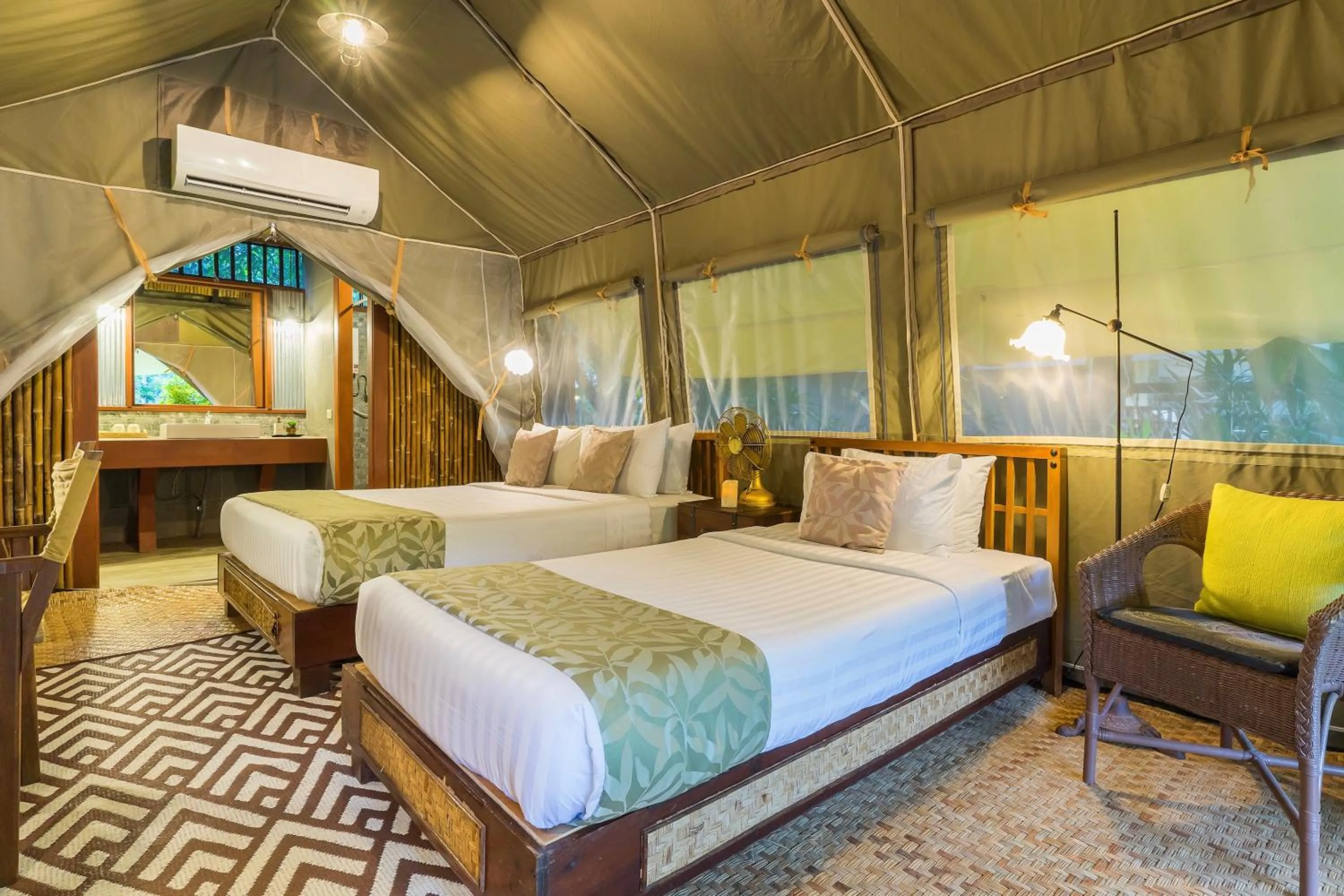 Bed in Hintok River Camp