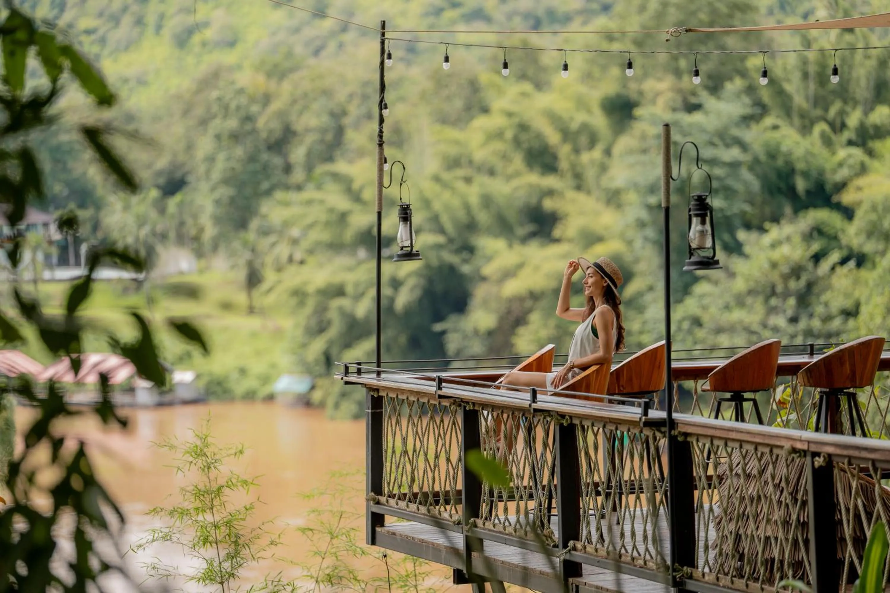 Seating area in Hintok River Camp
