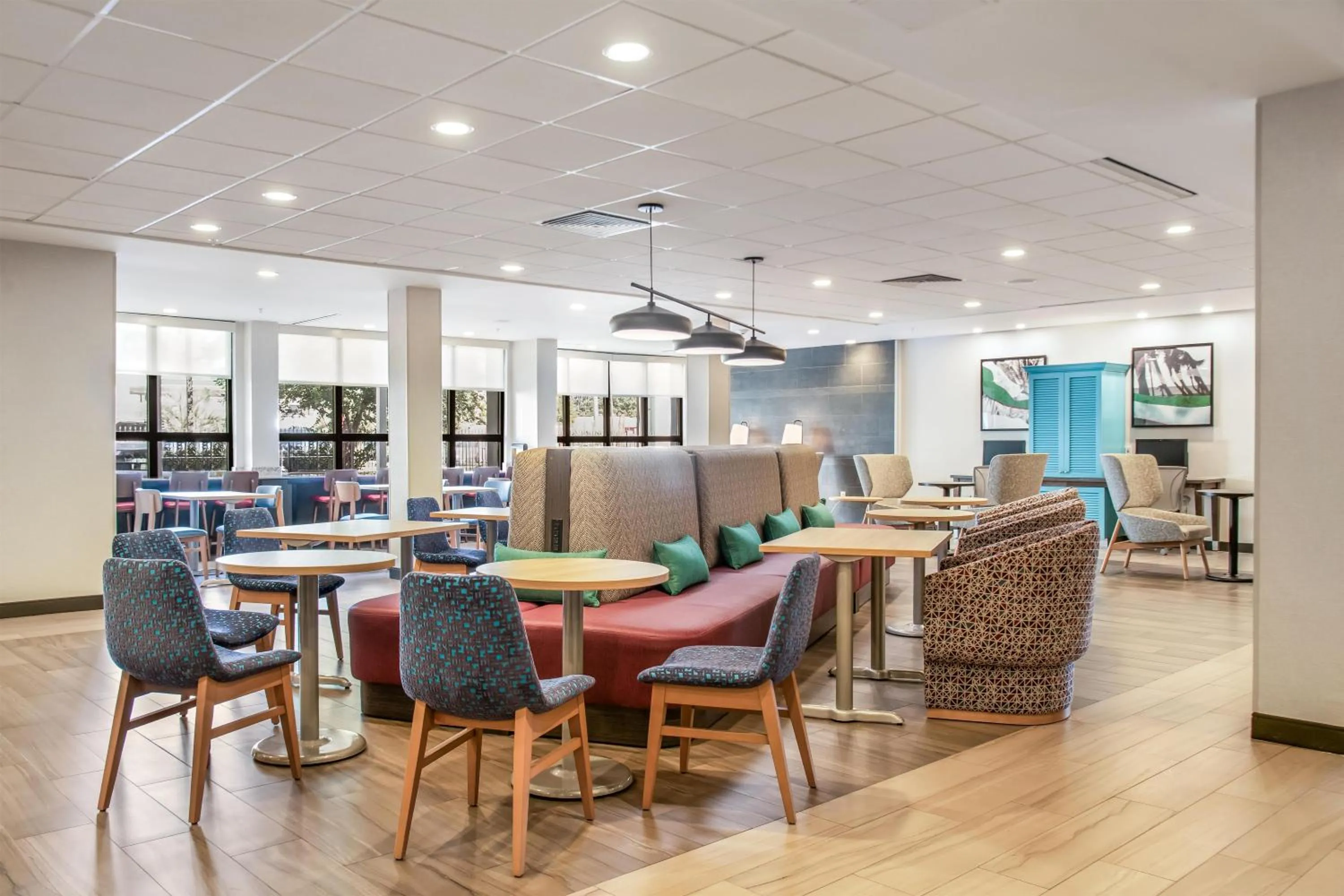 Lobby or reception in Home2 Suites Pensacola I-10 At North Davis Hwy