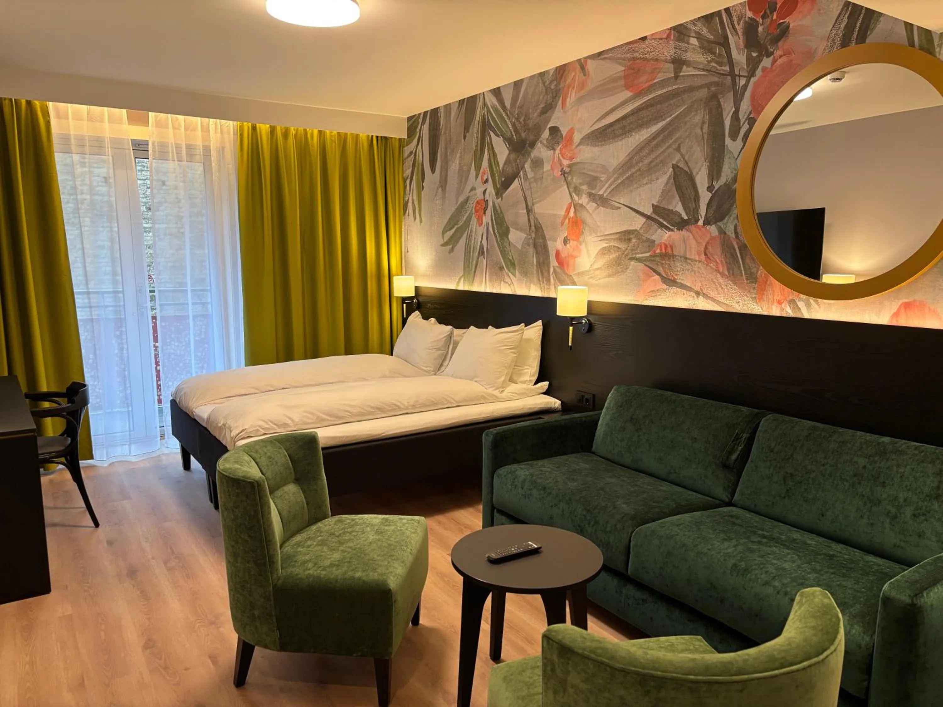 Seating area, Bed in Thon Hotel Panorama
