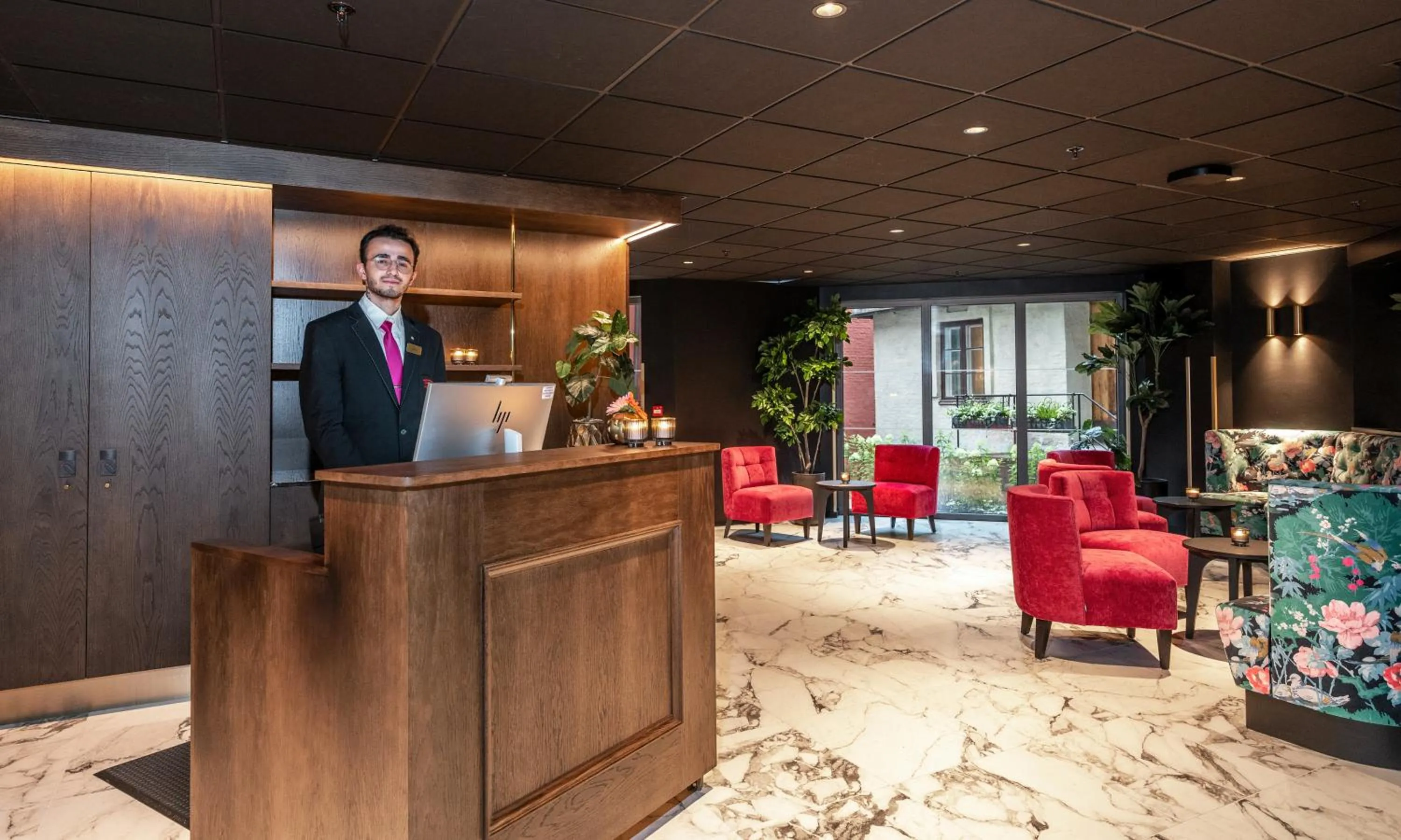 Lobby or reception in Thon Hotel Panorama