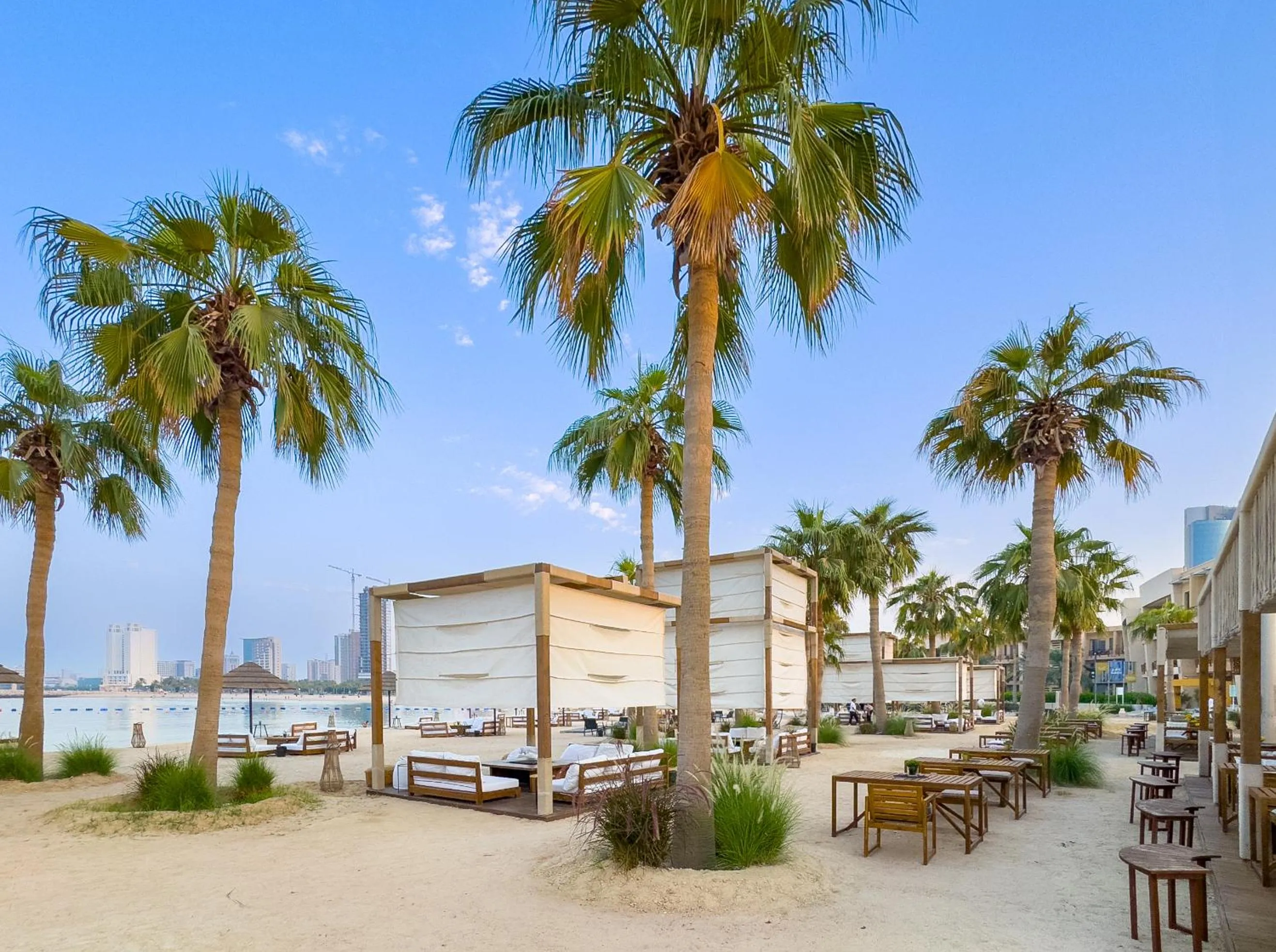 Restaurant/places to eat in Marina Hotel