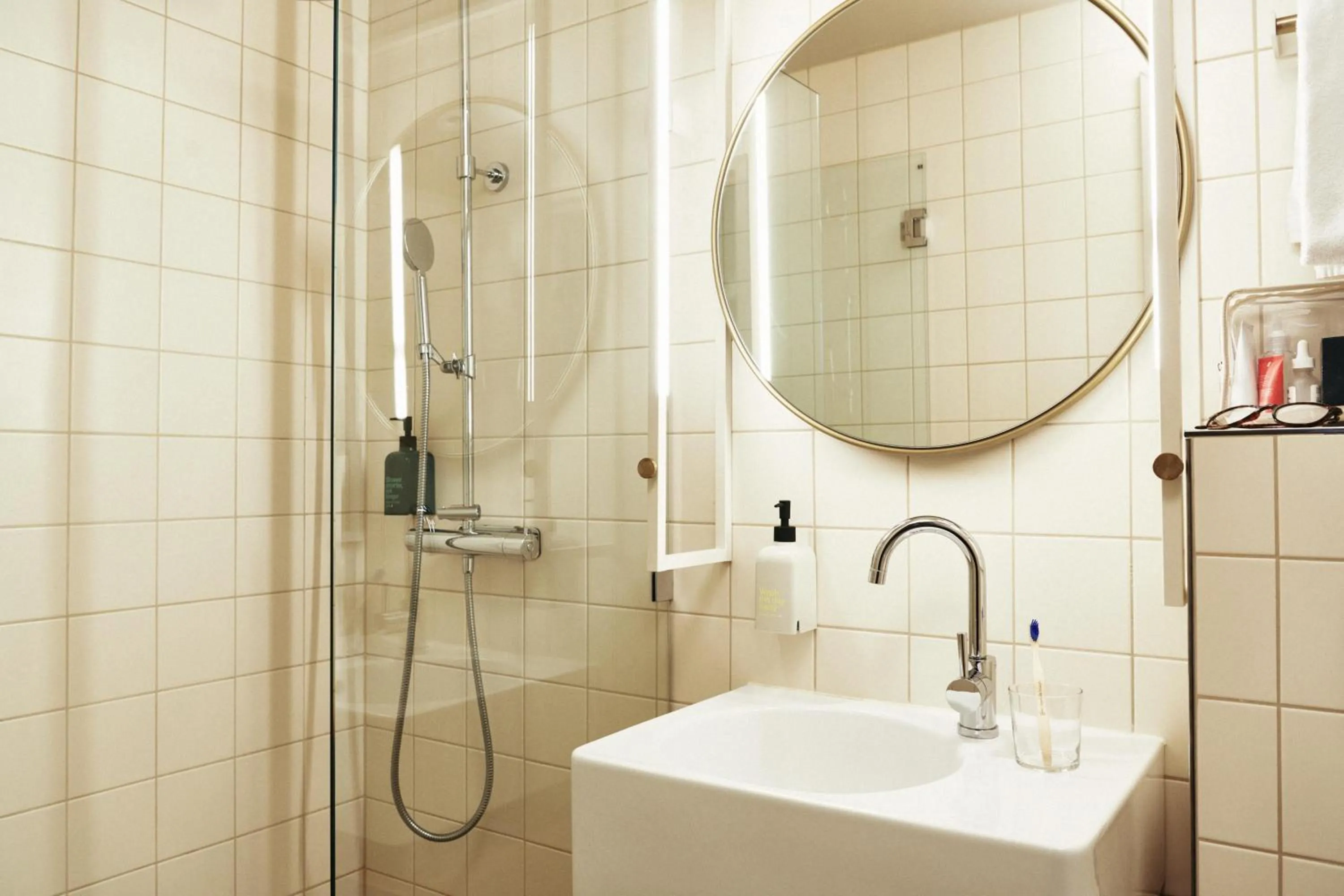 Bathroom in Scandic Go, Grensen 20