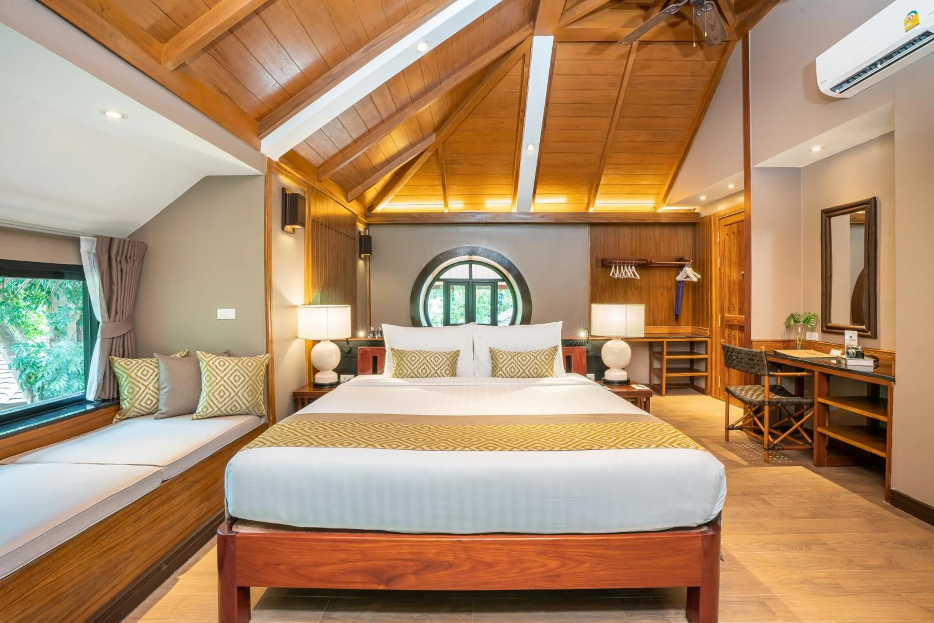 Bedroom, Bed in River Kwai Resotel