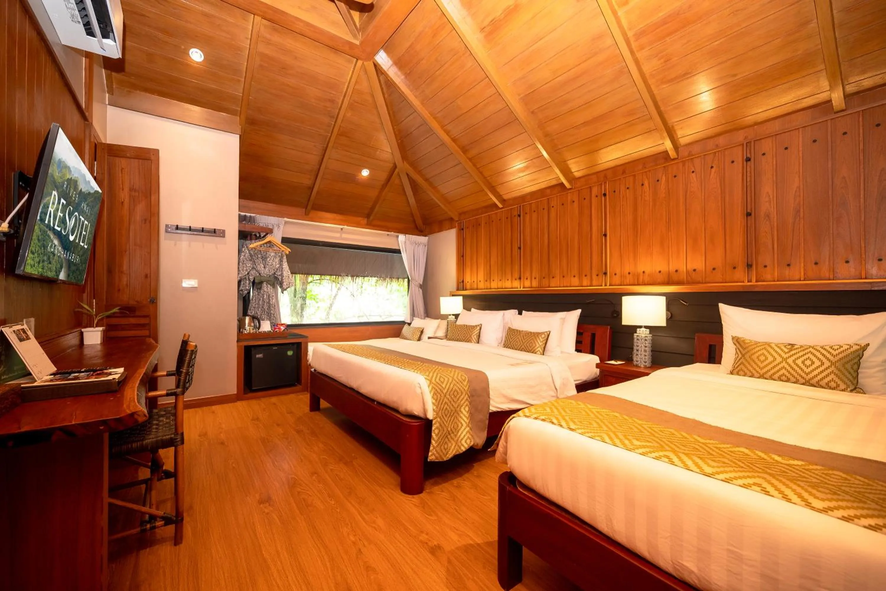 Photo of the whole room, Bed in River Kwai Resotel