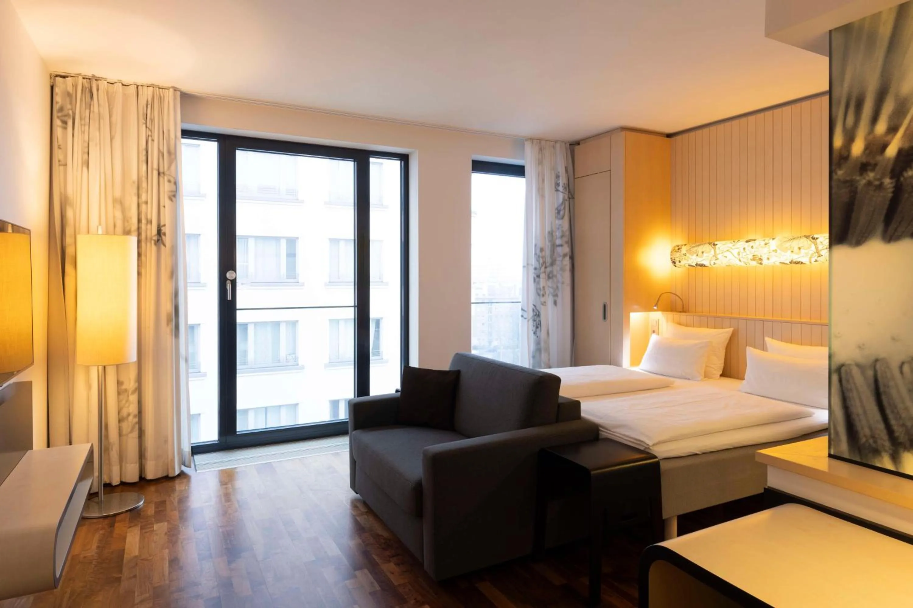 Photo of the whole room, Bed in Scandic Berlin Potsdamer Platz