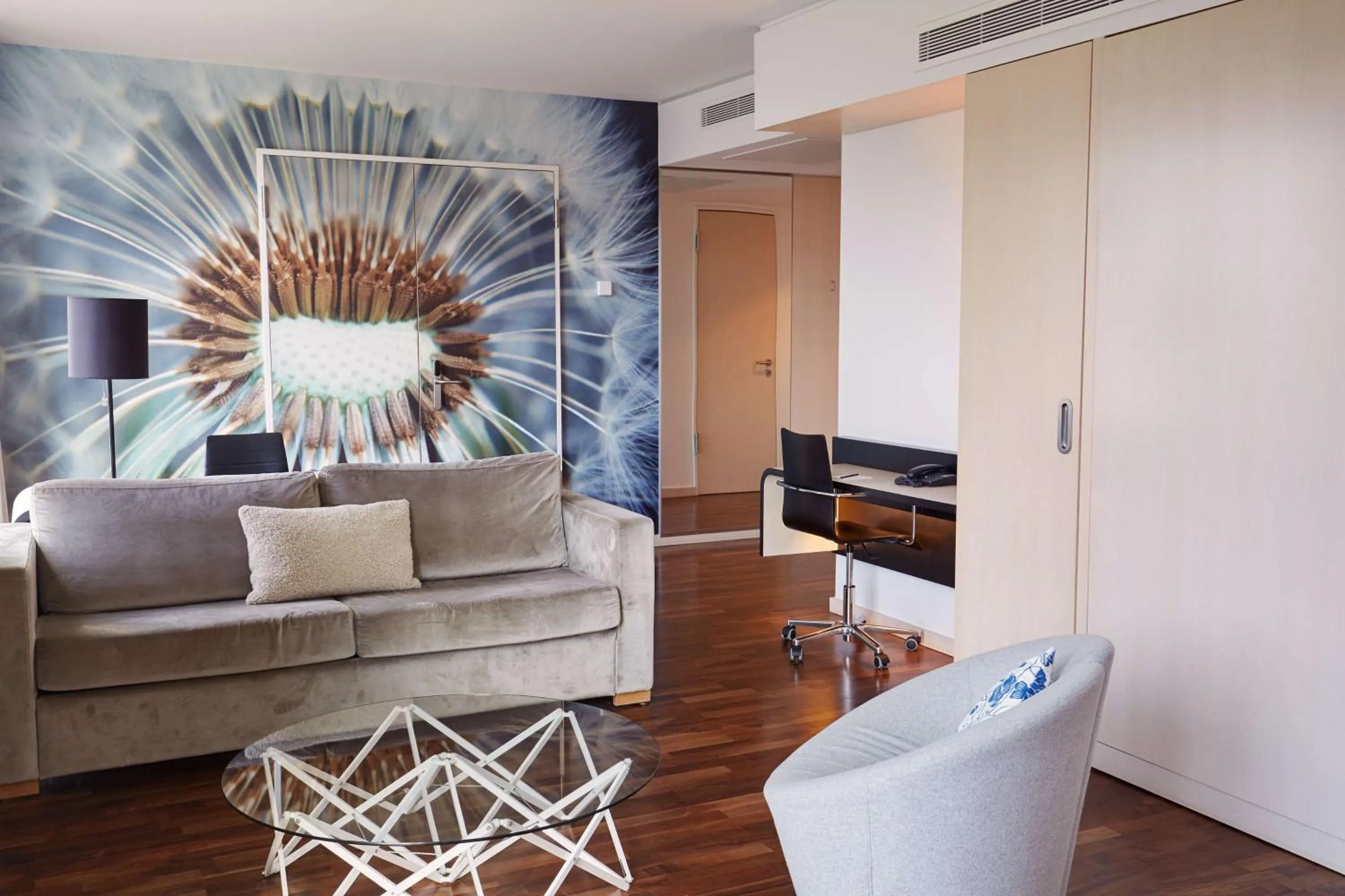 Bedroom in Scandic Berlin Potsdamer Platz