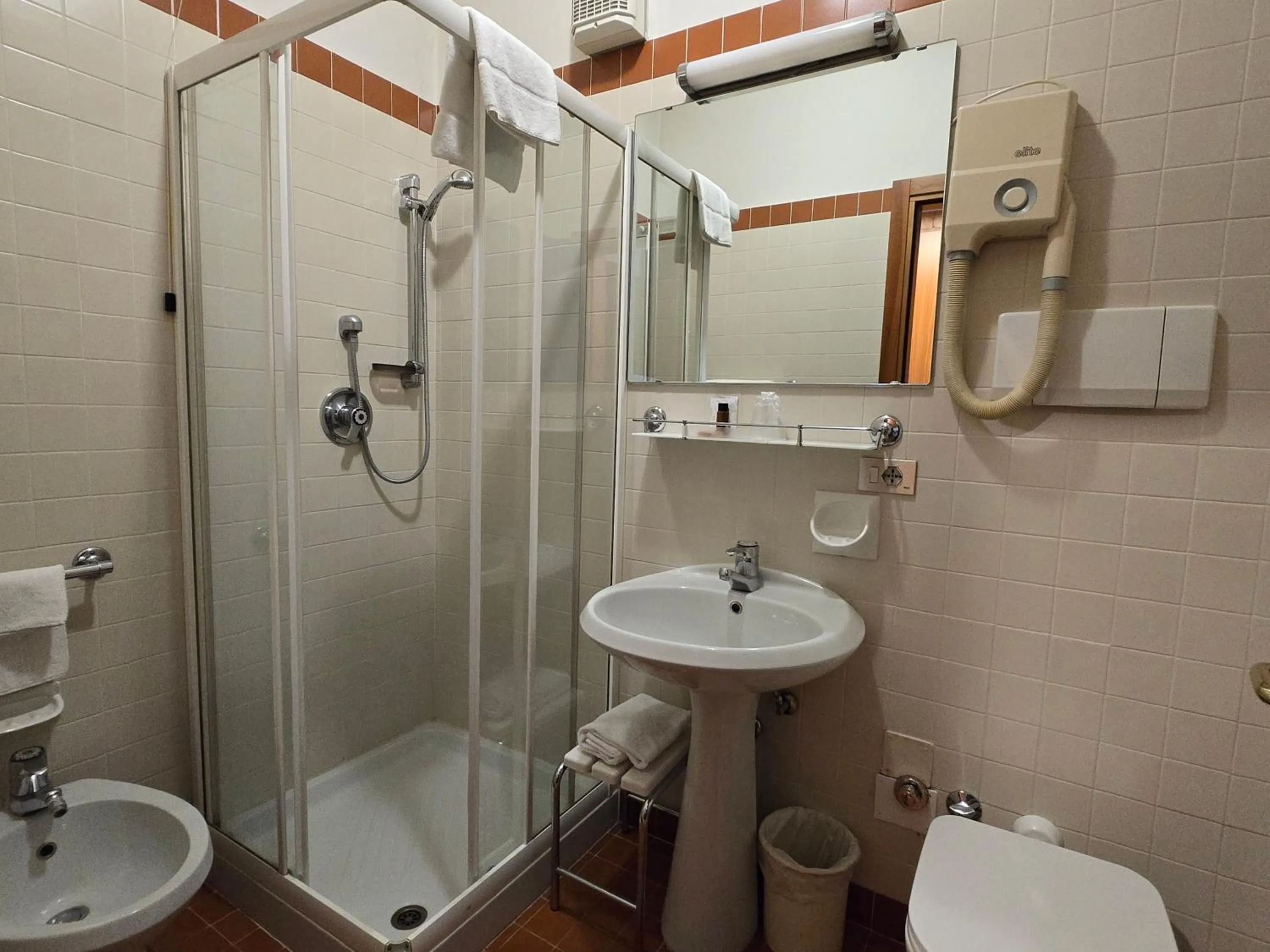 Shower in Hotel Cristallo