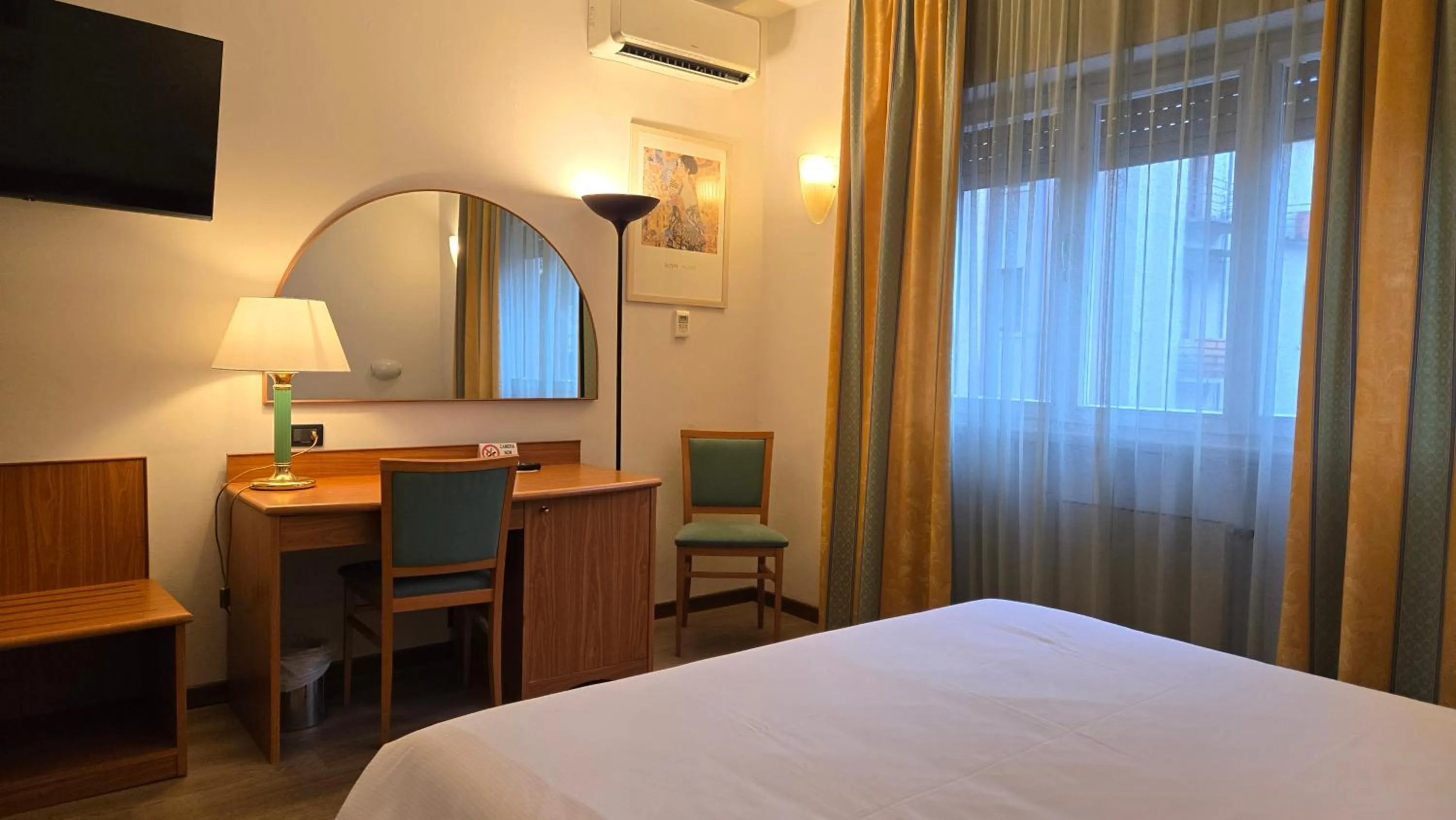 Bed in Hotel Cristallo