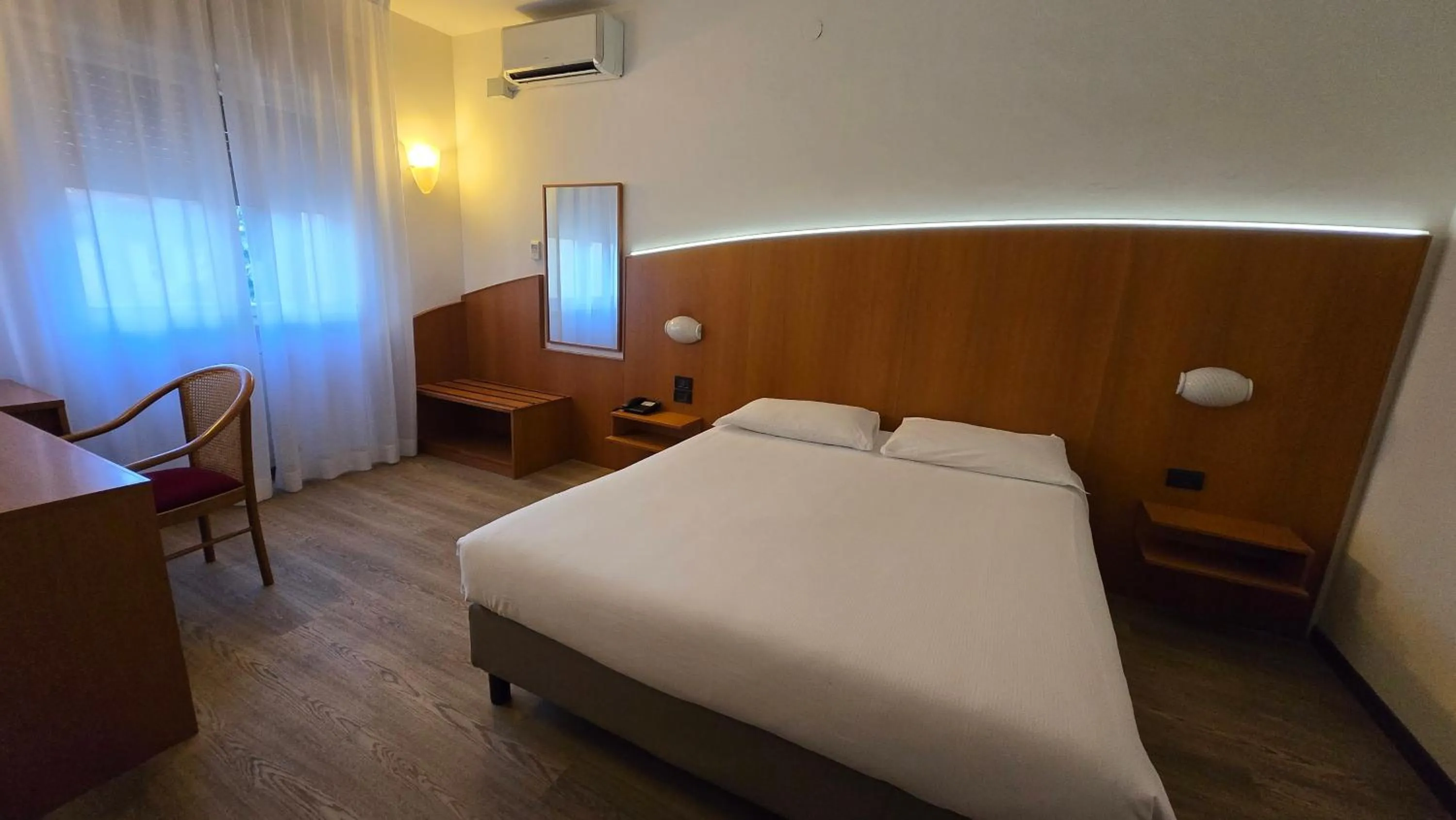 Bed in Hotel Cristallo