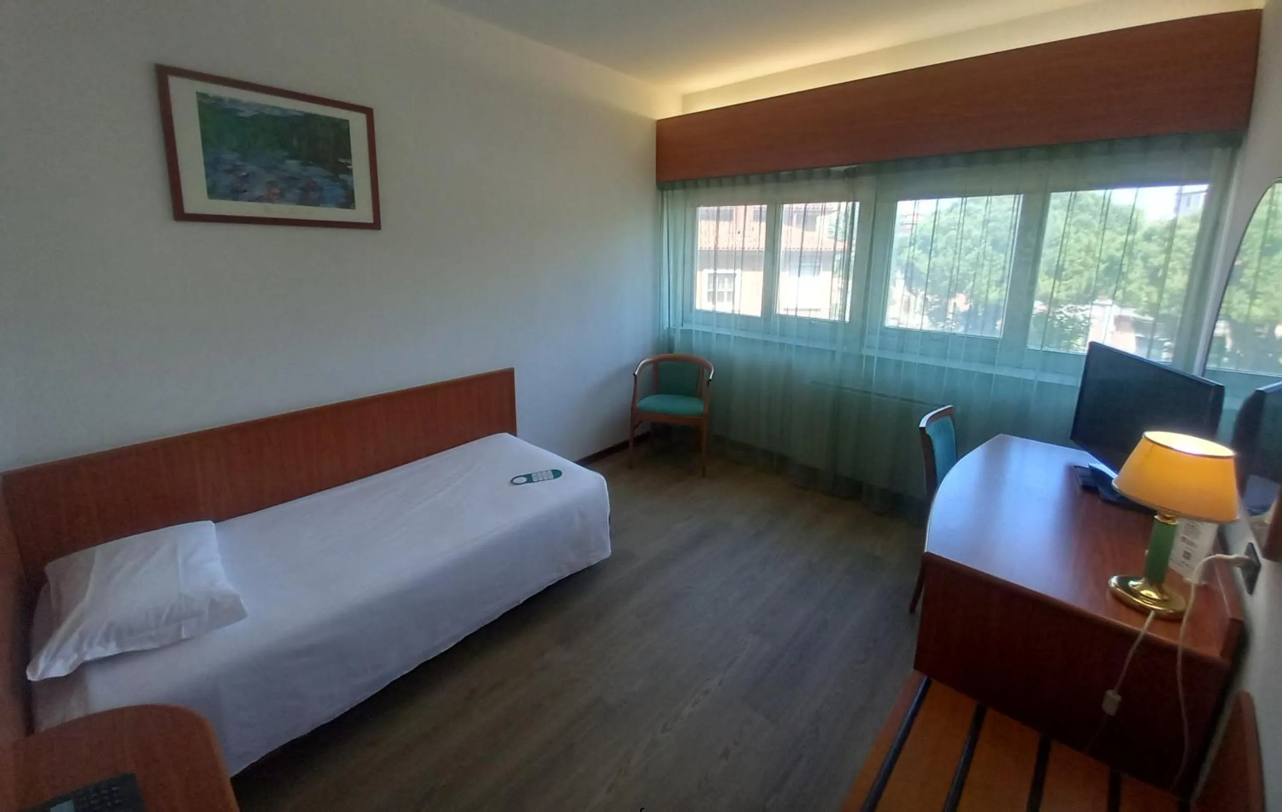 Bedroom, Bed in Hotel Cristallo