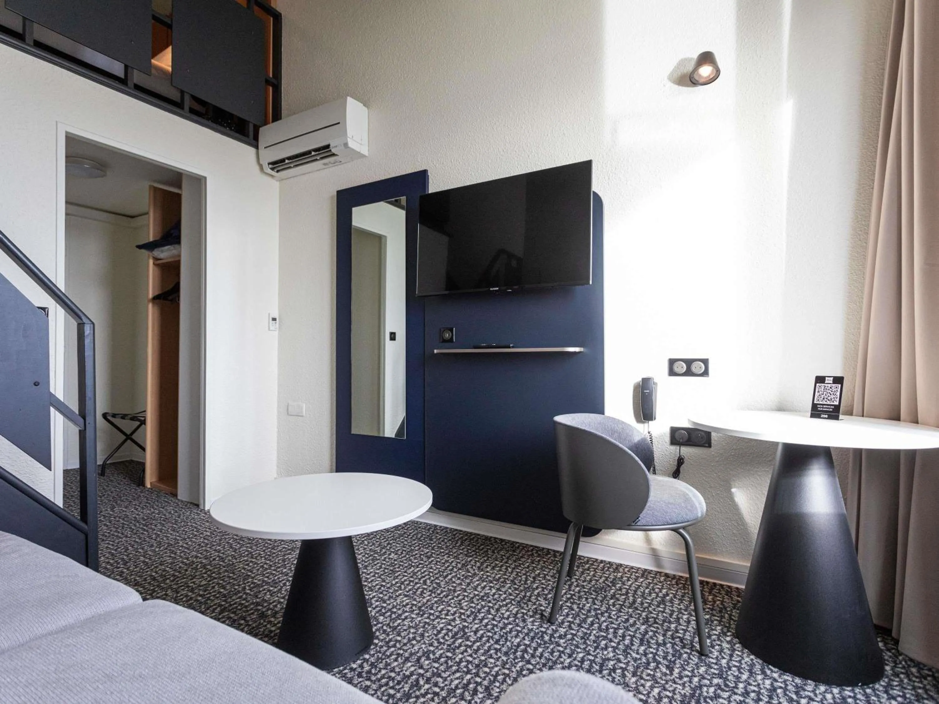 Bedroom, Bed in ibis Granville Port De Plaisance