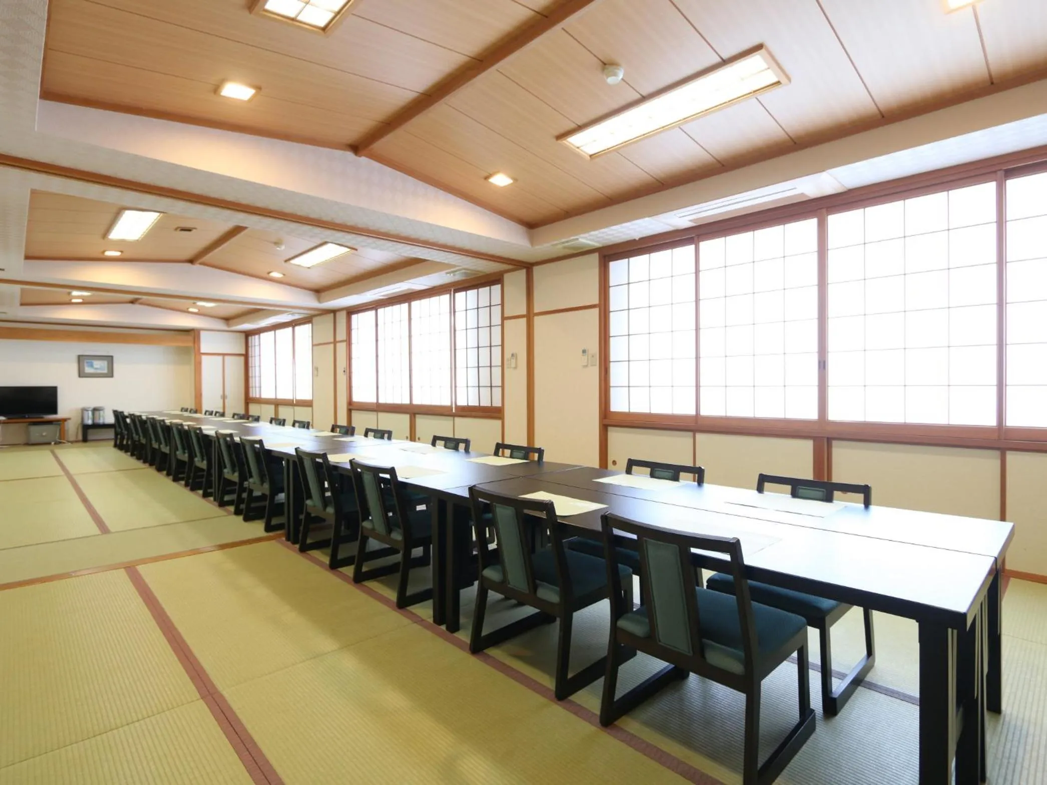 Area and facilities in Komao