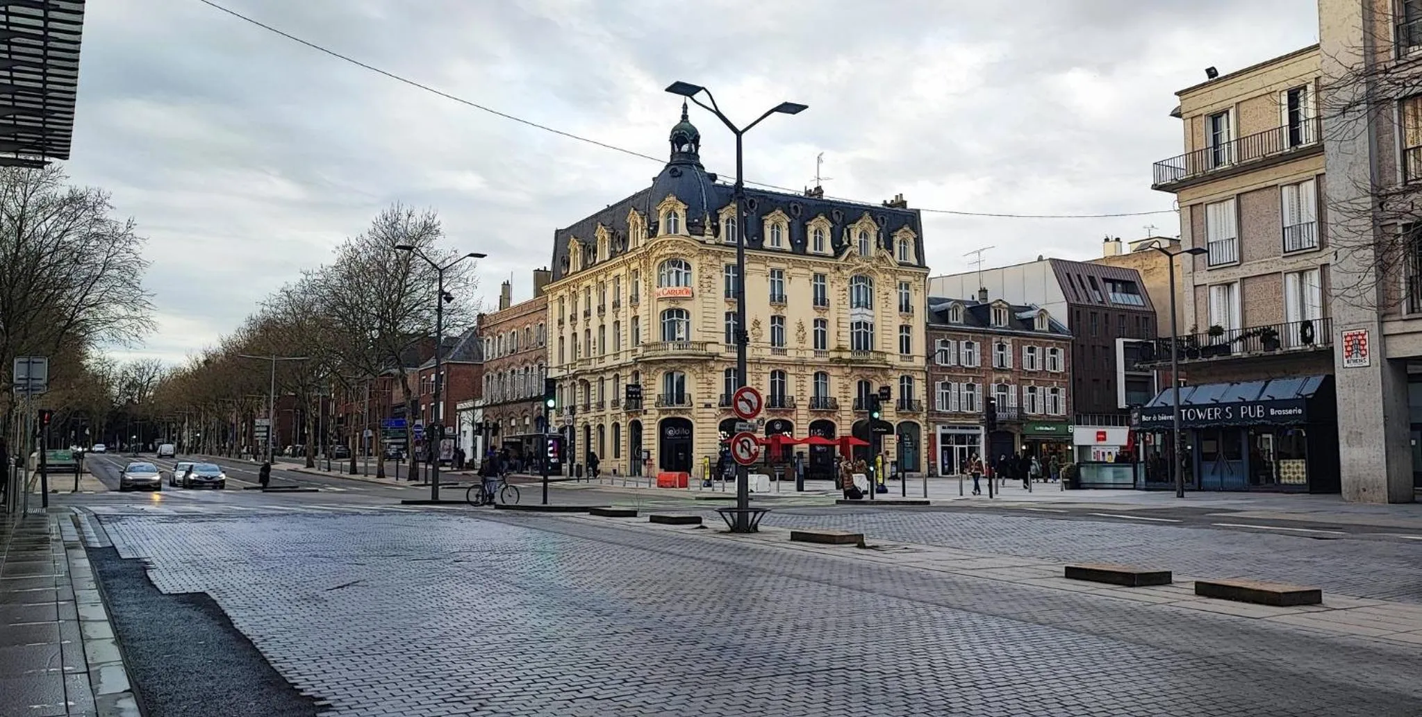 Off site in Hotel Au Spatial