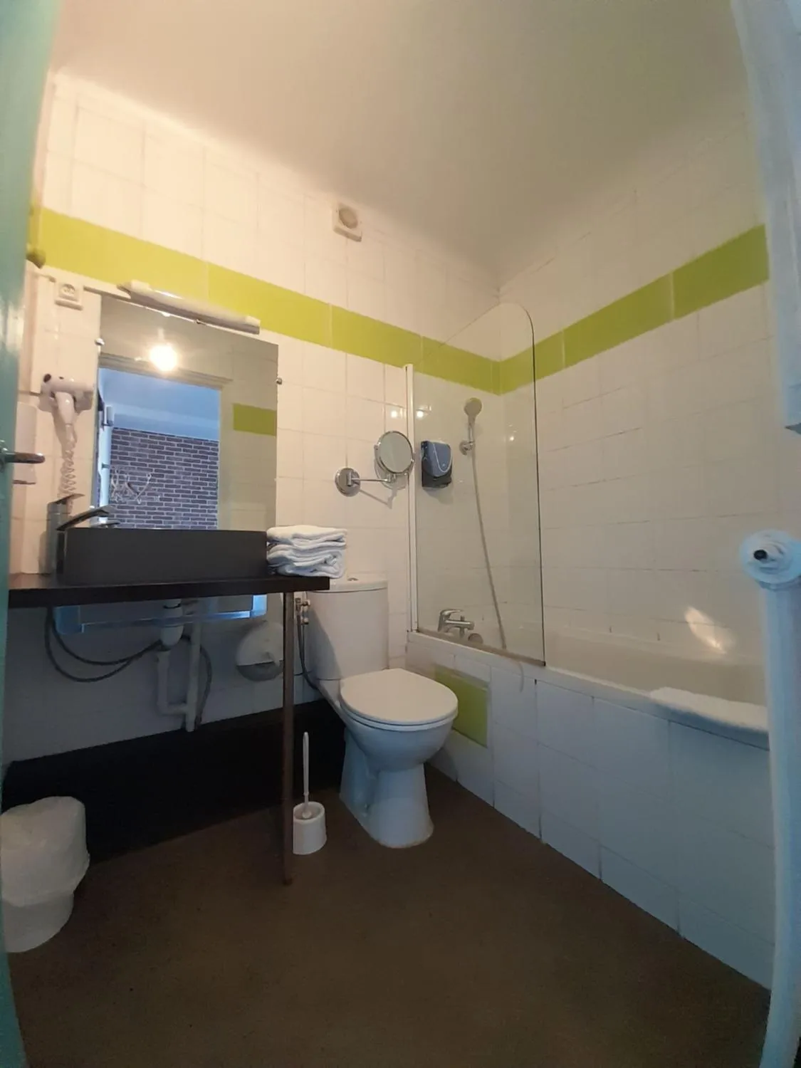 Bathroom in Hotel Au Spatial