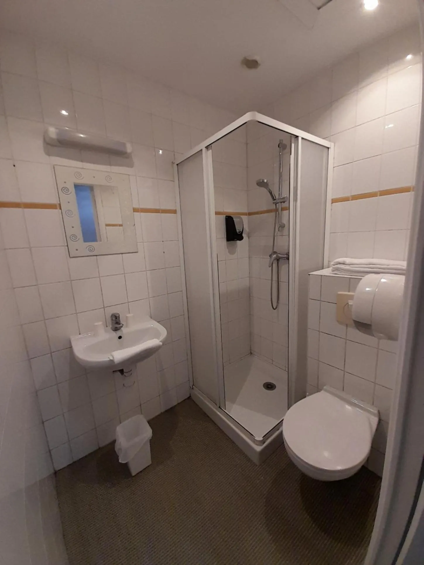 Bathroom in Hotel Au Spatial