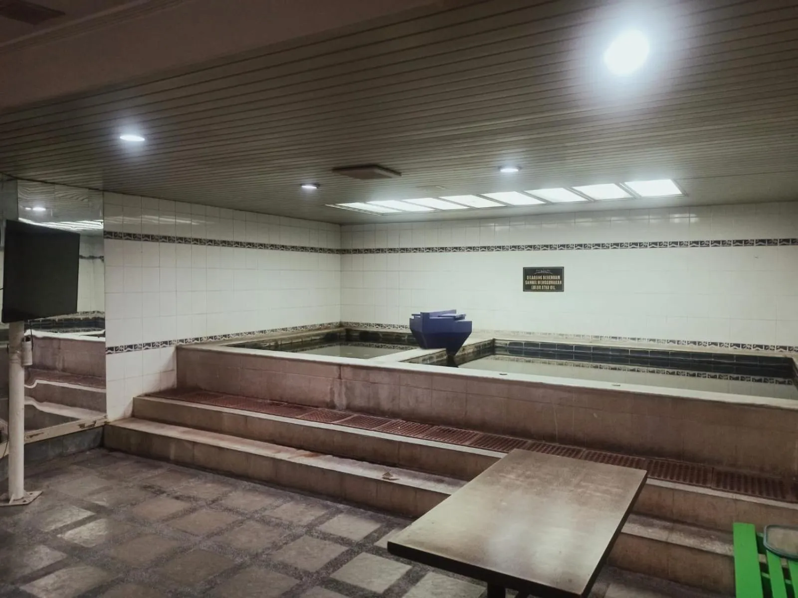 Swimming pool in Horison Ultima Bandung