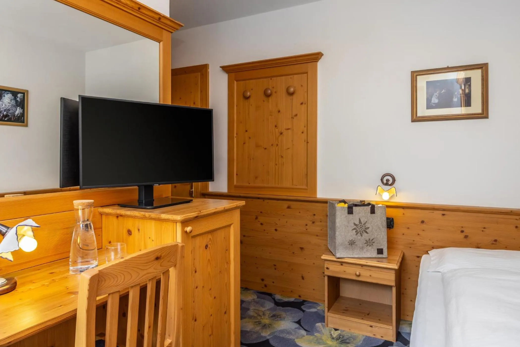 Bedroom in Hotel Tirol- Natural Idyll