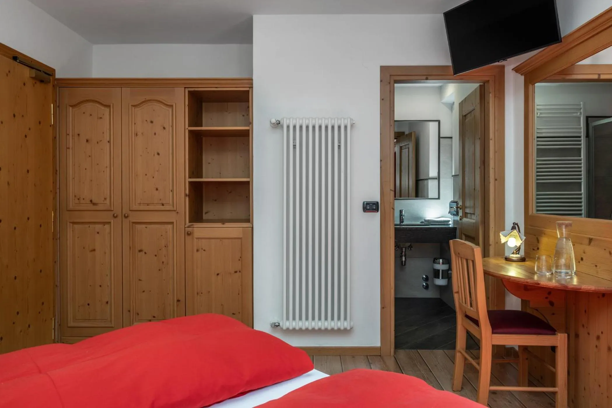 Bedroom, Bed in Hotel Tirol- Natural Idyll