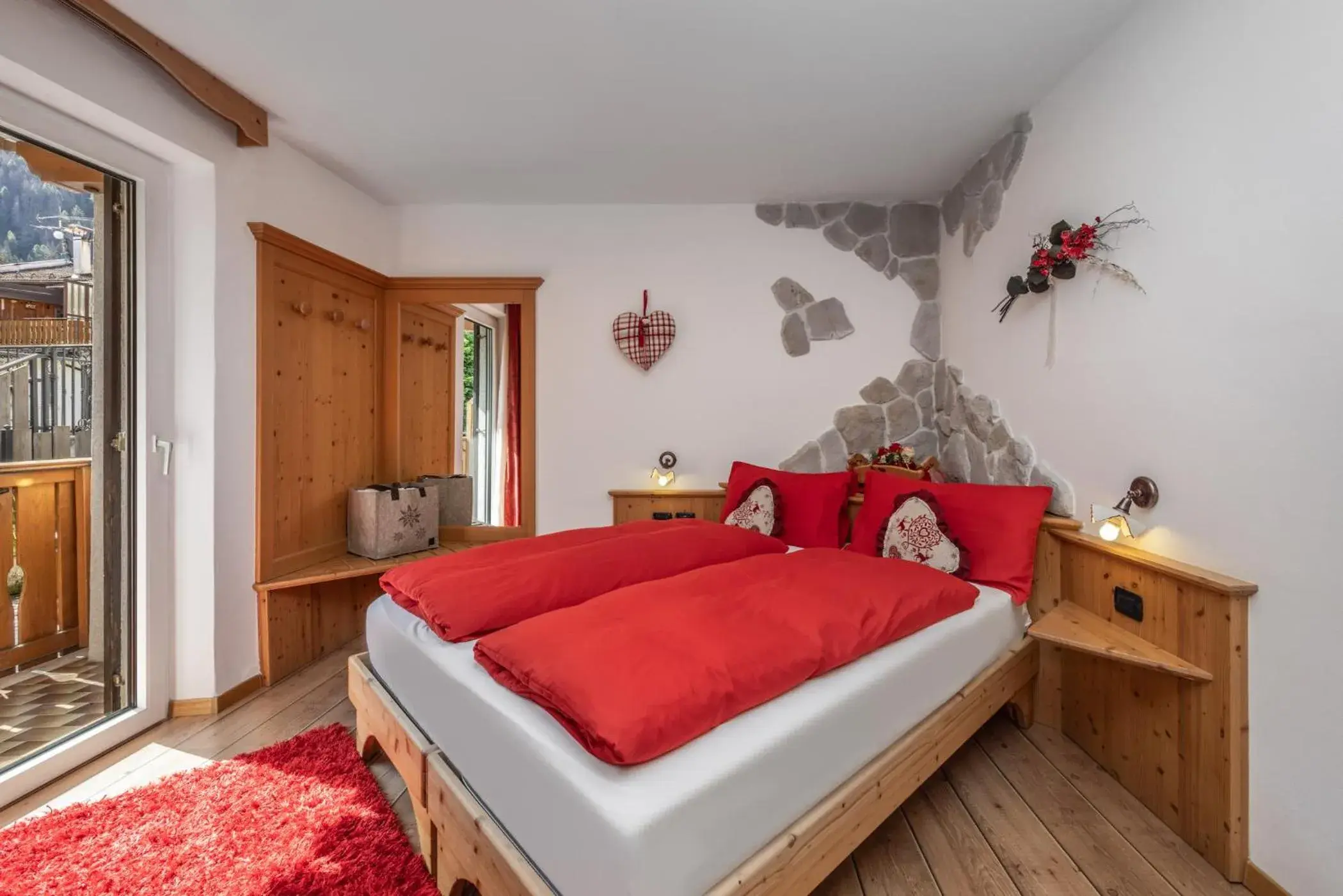 Double Room in Hotel Tirol- Natural Idyll Double Room in Hotel Tirol- Natural Idyll