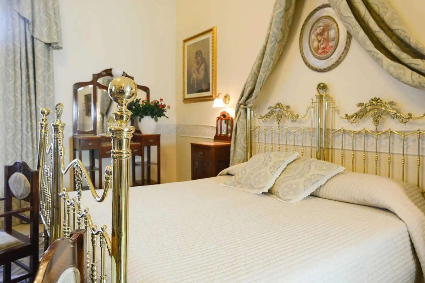 Photo of the whole room, Bed in Albergo Italia