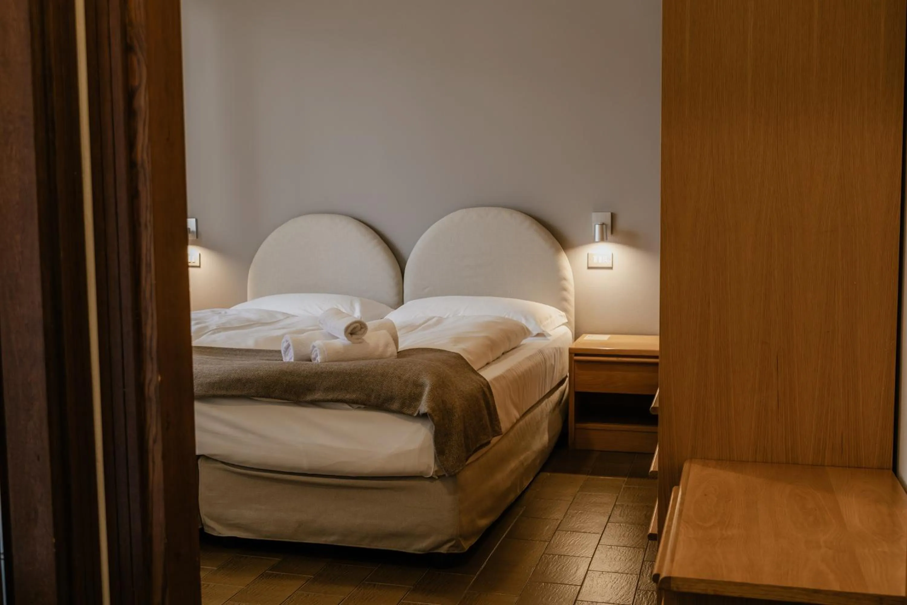 Bedroom, Bed in Hotel Costaverde "ai Roni"