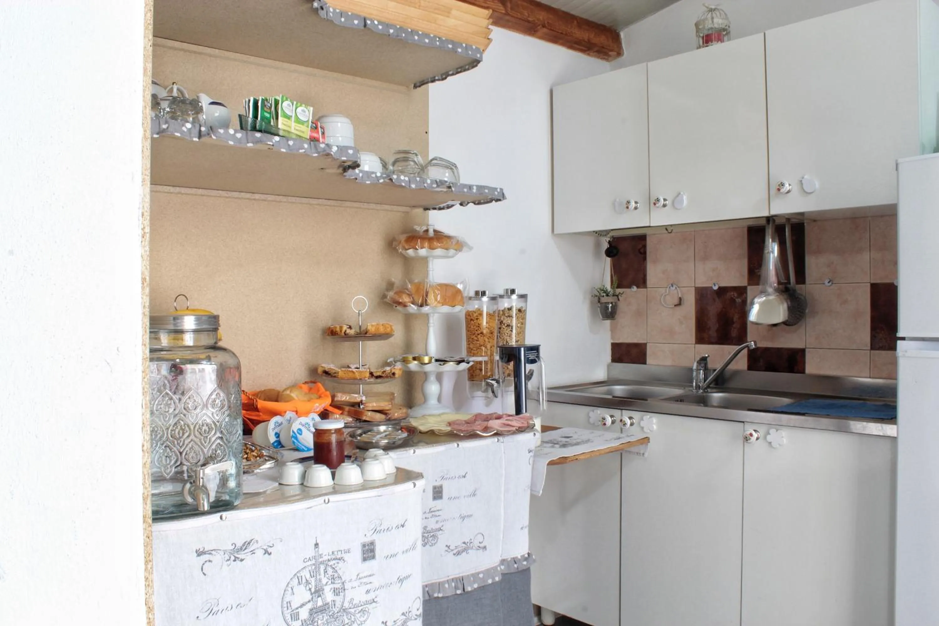 Coffee/tea facilities in B&B Verzavò