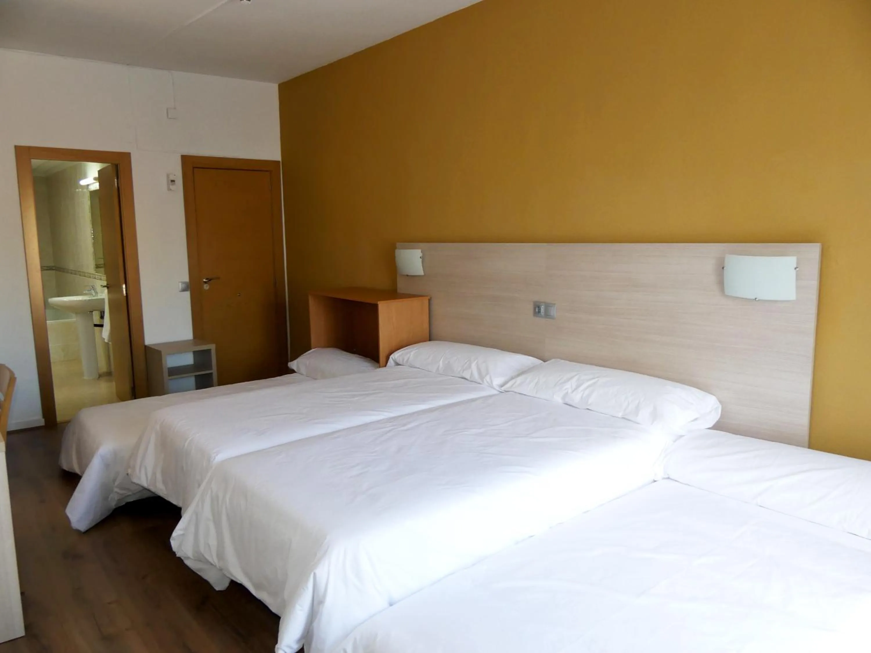 Bed in Hotel Benidorm City Olympia