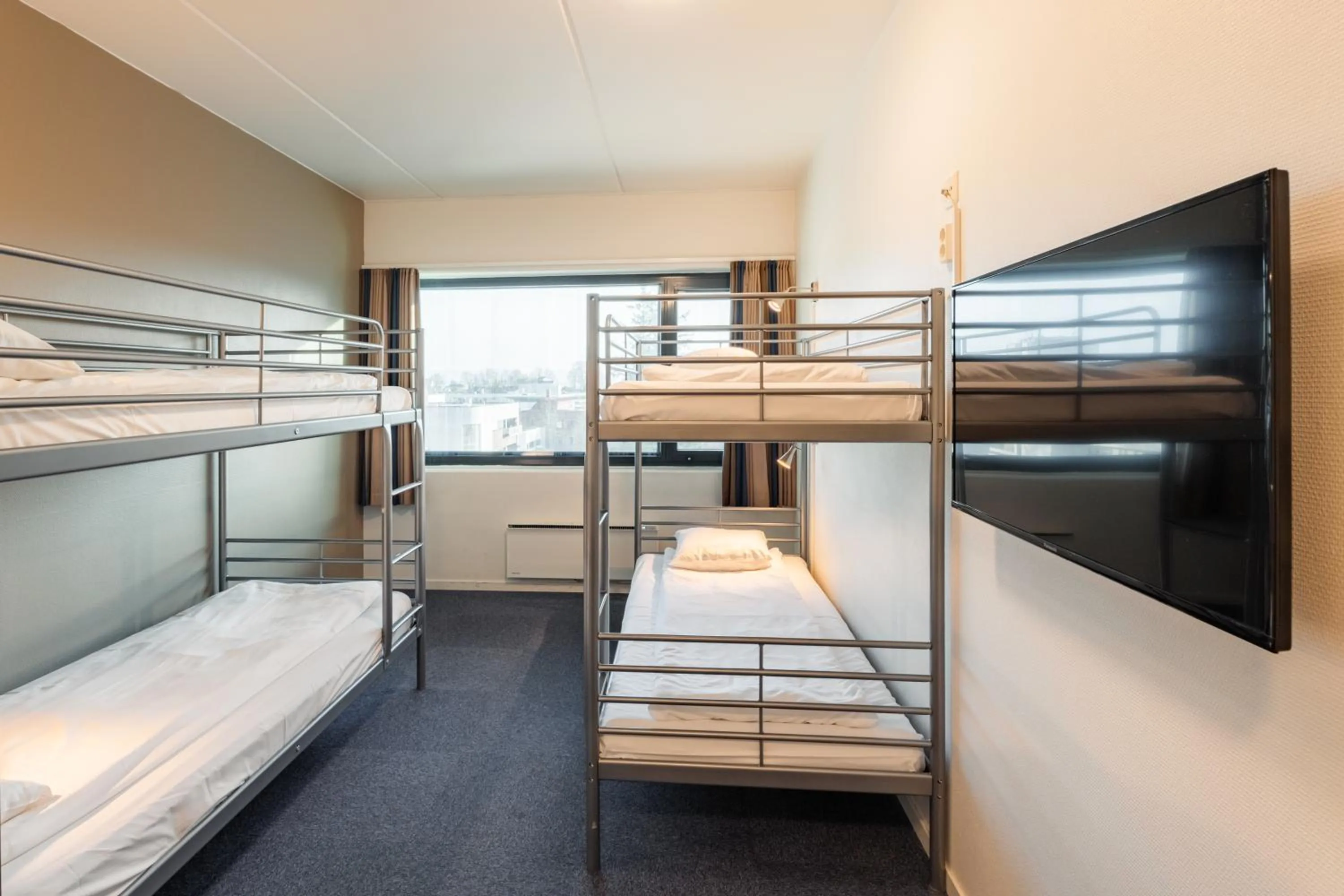 Photo of the whole room, Bed in St Svithun Hotel