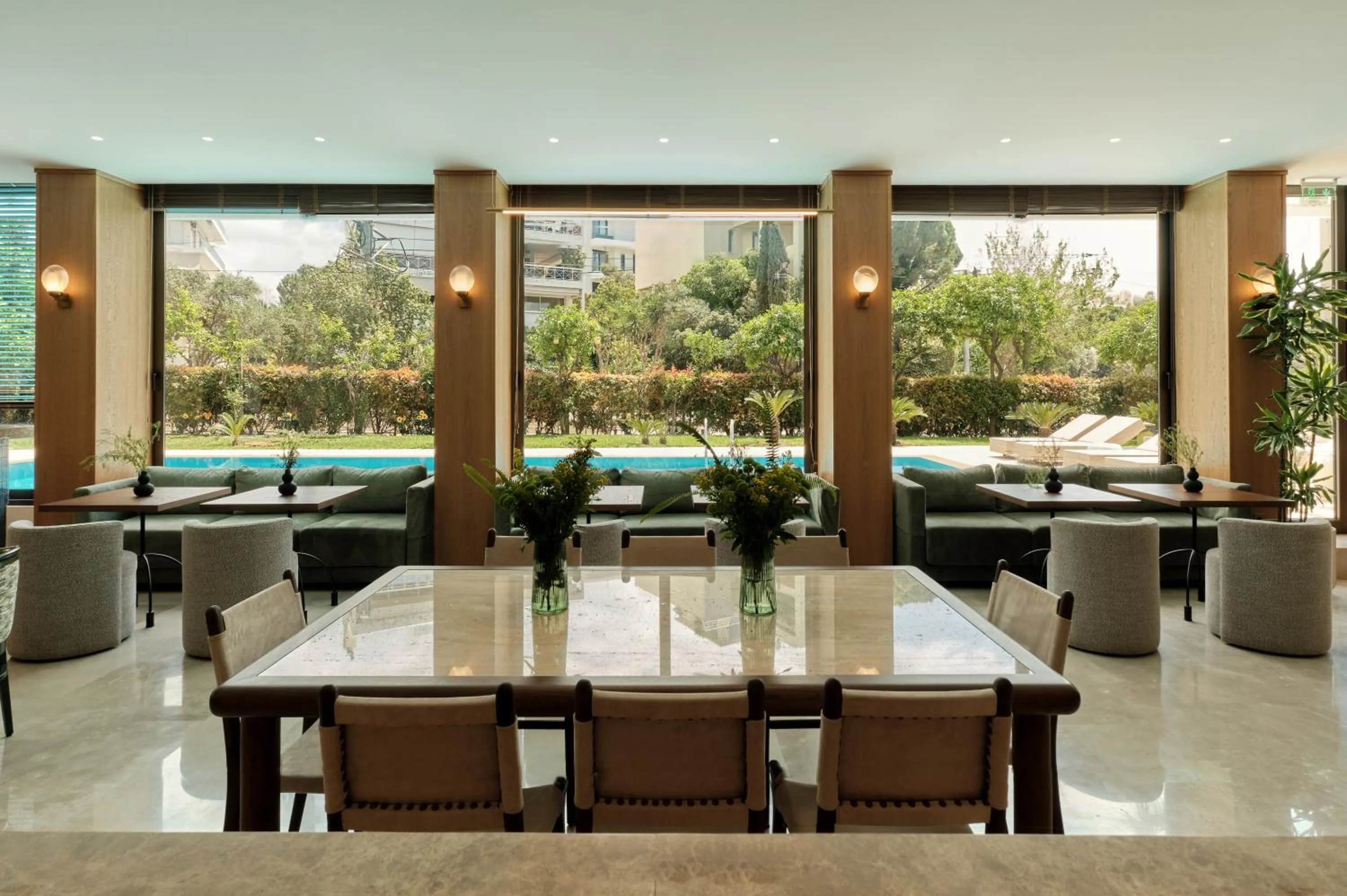 Restaurant/places to eat in Golden Sun Hotel