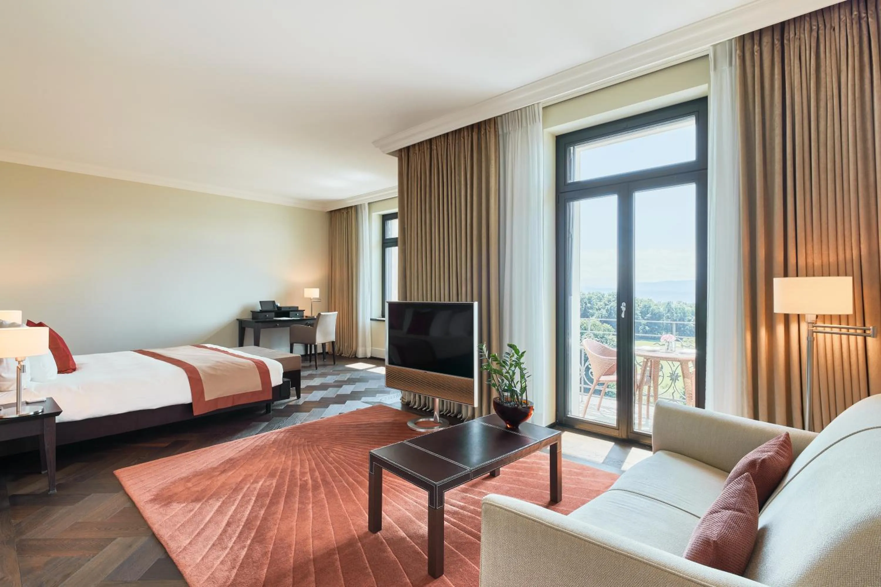 Communal lounge/ TV room, Bed in The Dolder Grand - City and Spa Resort Zurich