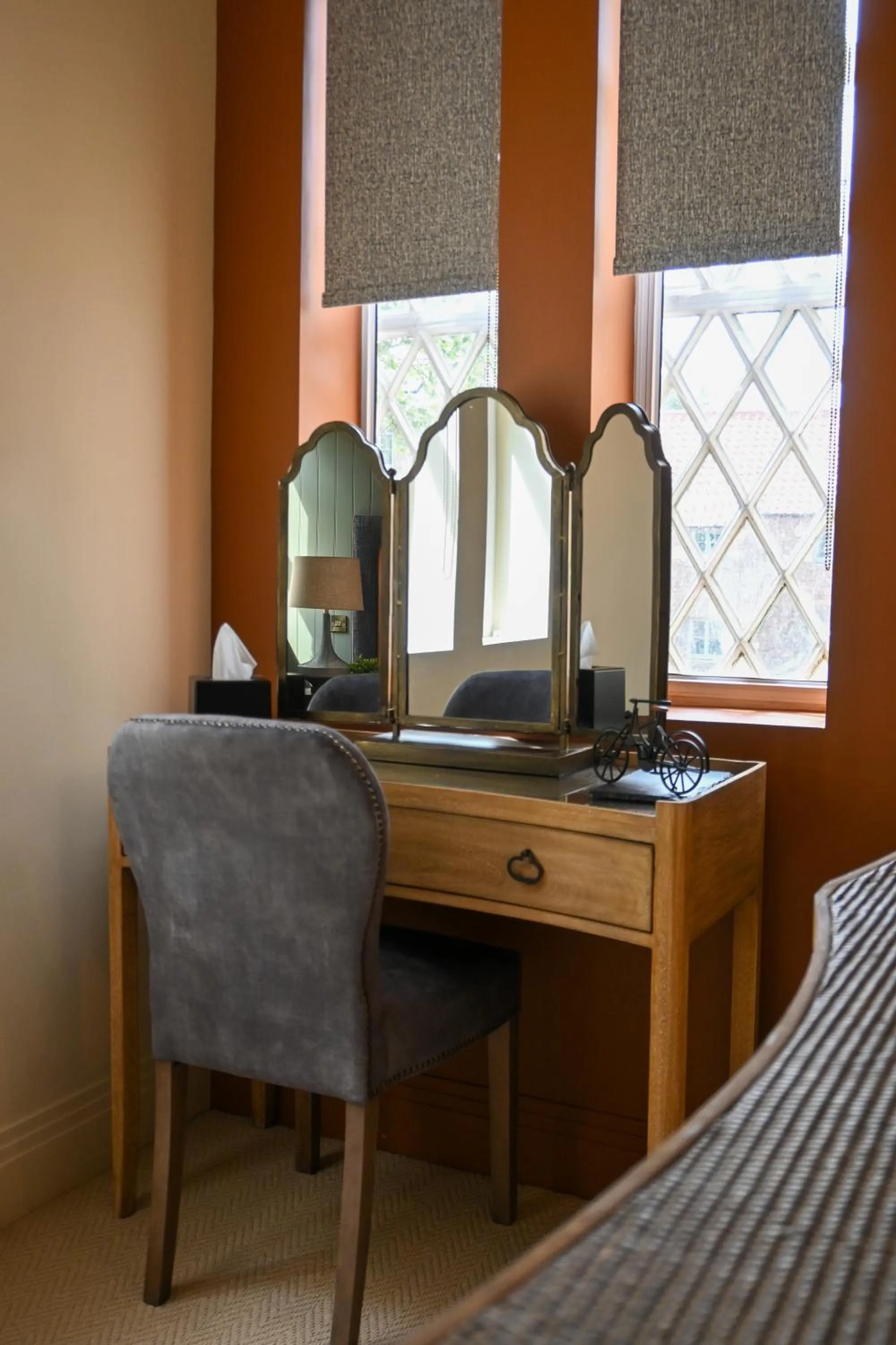 hair dresser in The Apple Inn