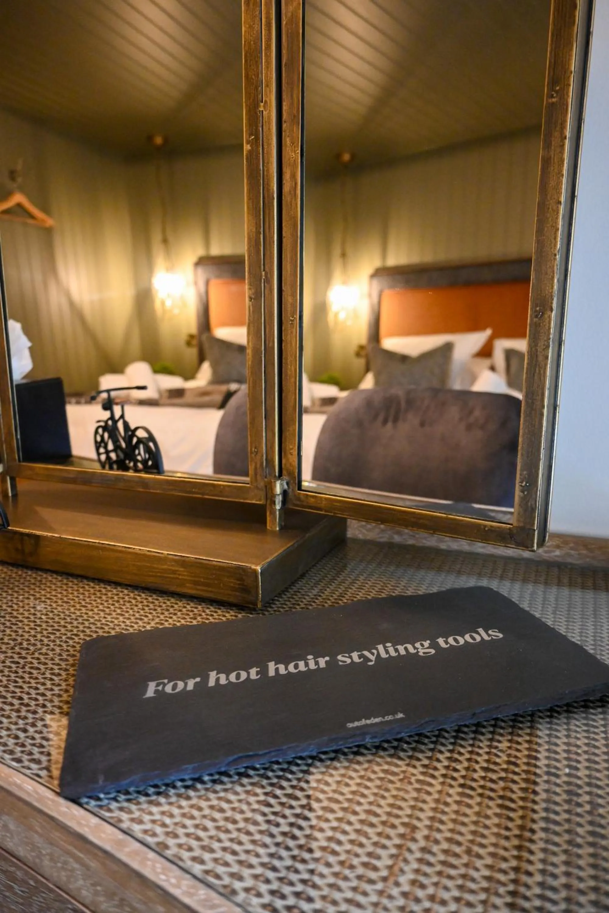 Bed in The Apple Inn