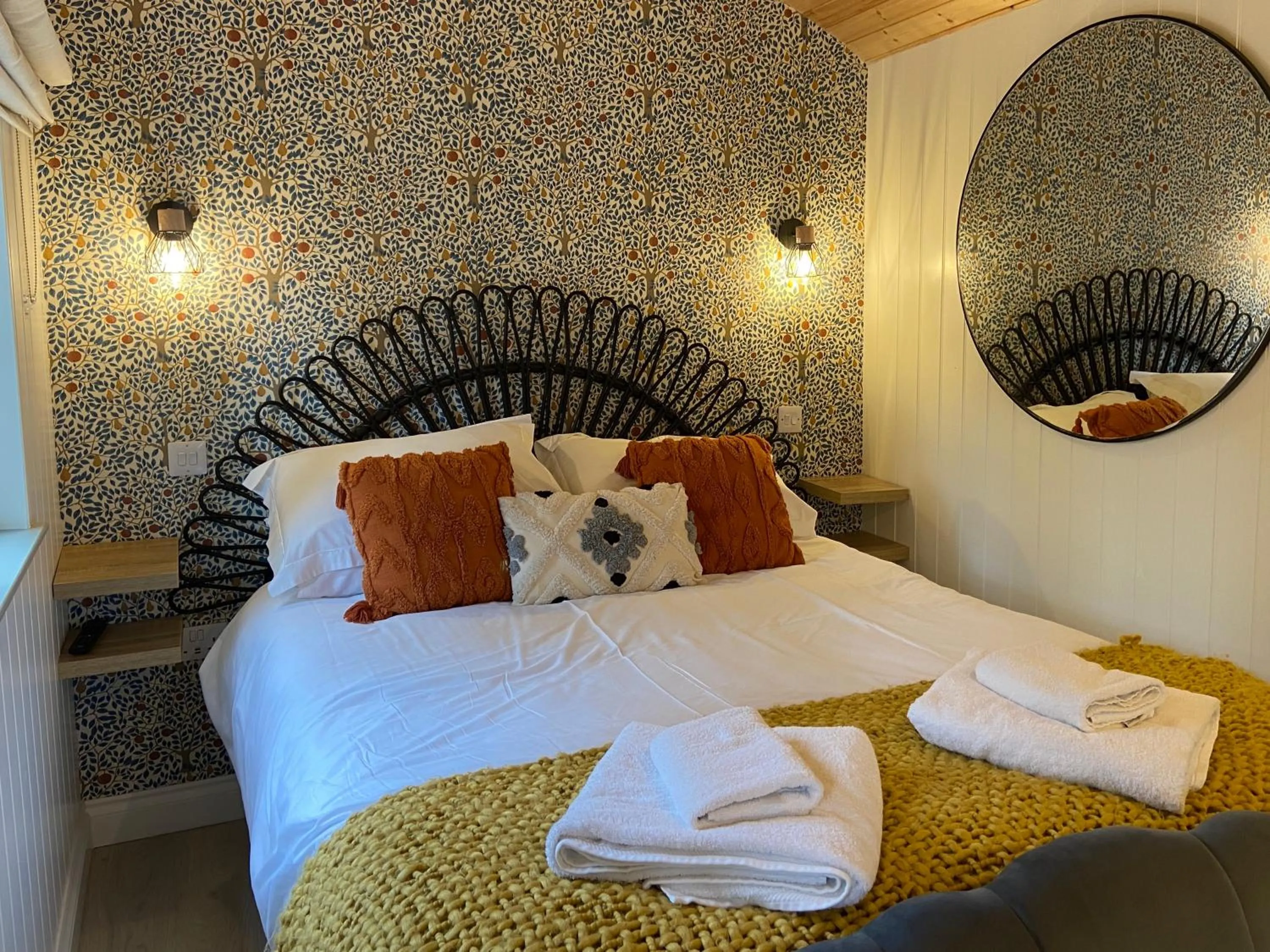 Bed in The Apple Inn