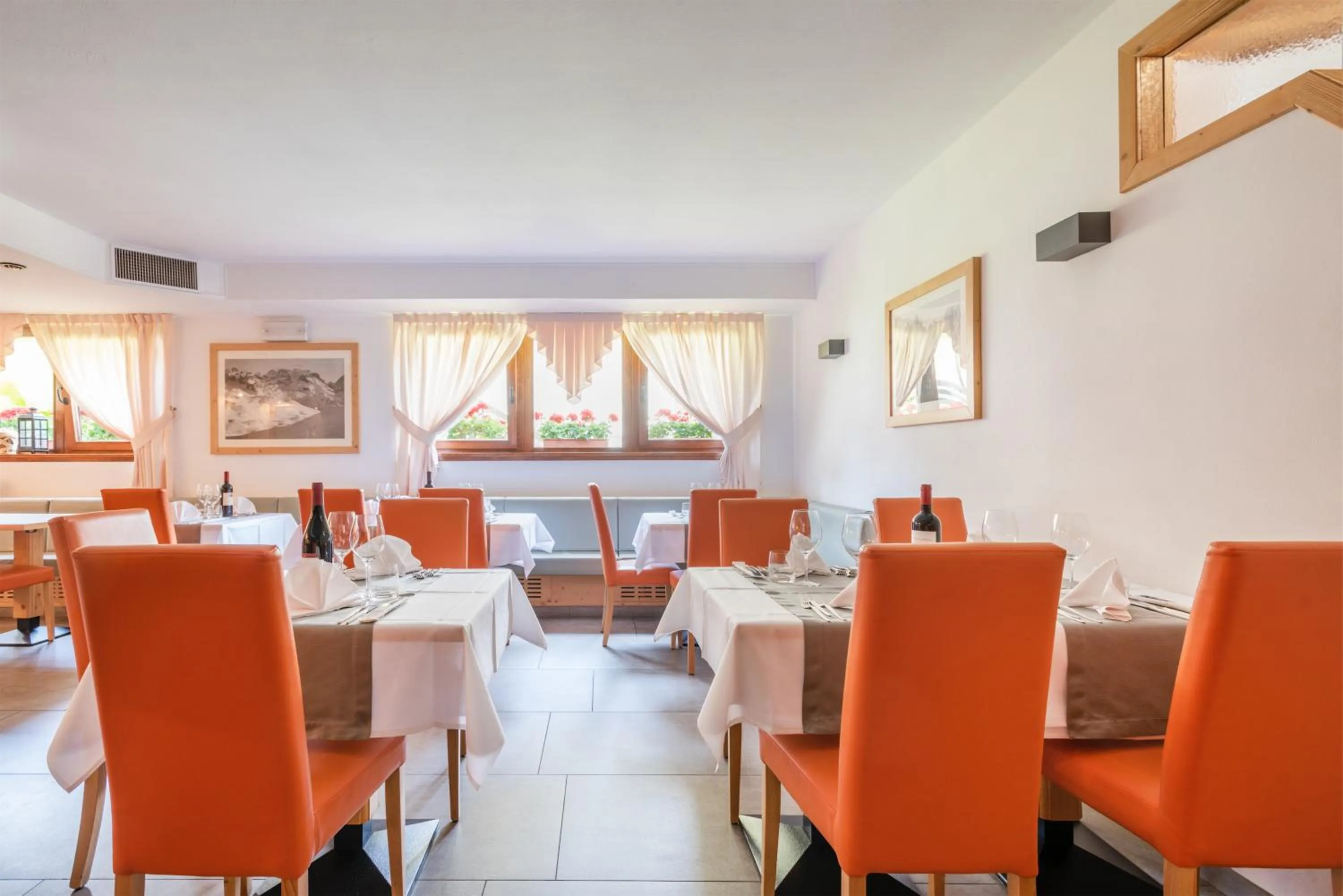 Restaurant/places to eat in Hotel Alpina