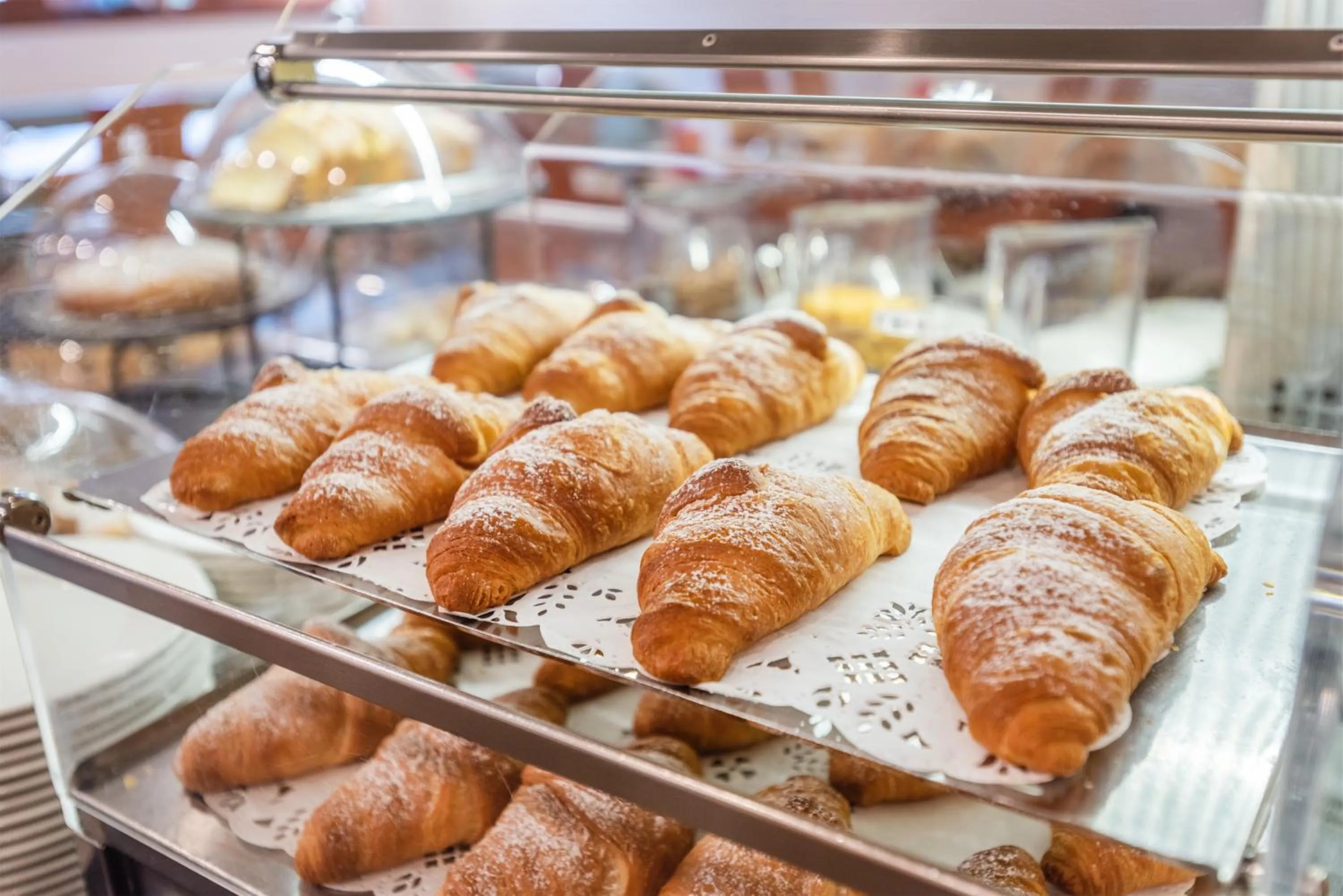 Breakfast in Hotel Alpina