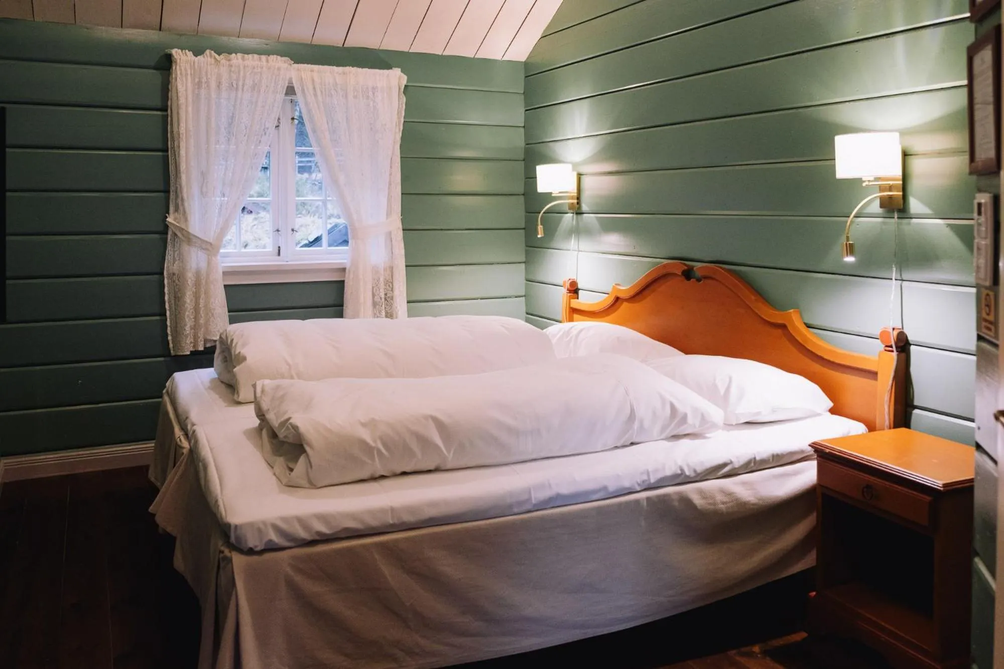 Bedroom, Bed in Byrkjedalstunet Hotell