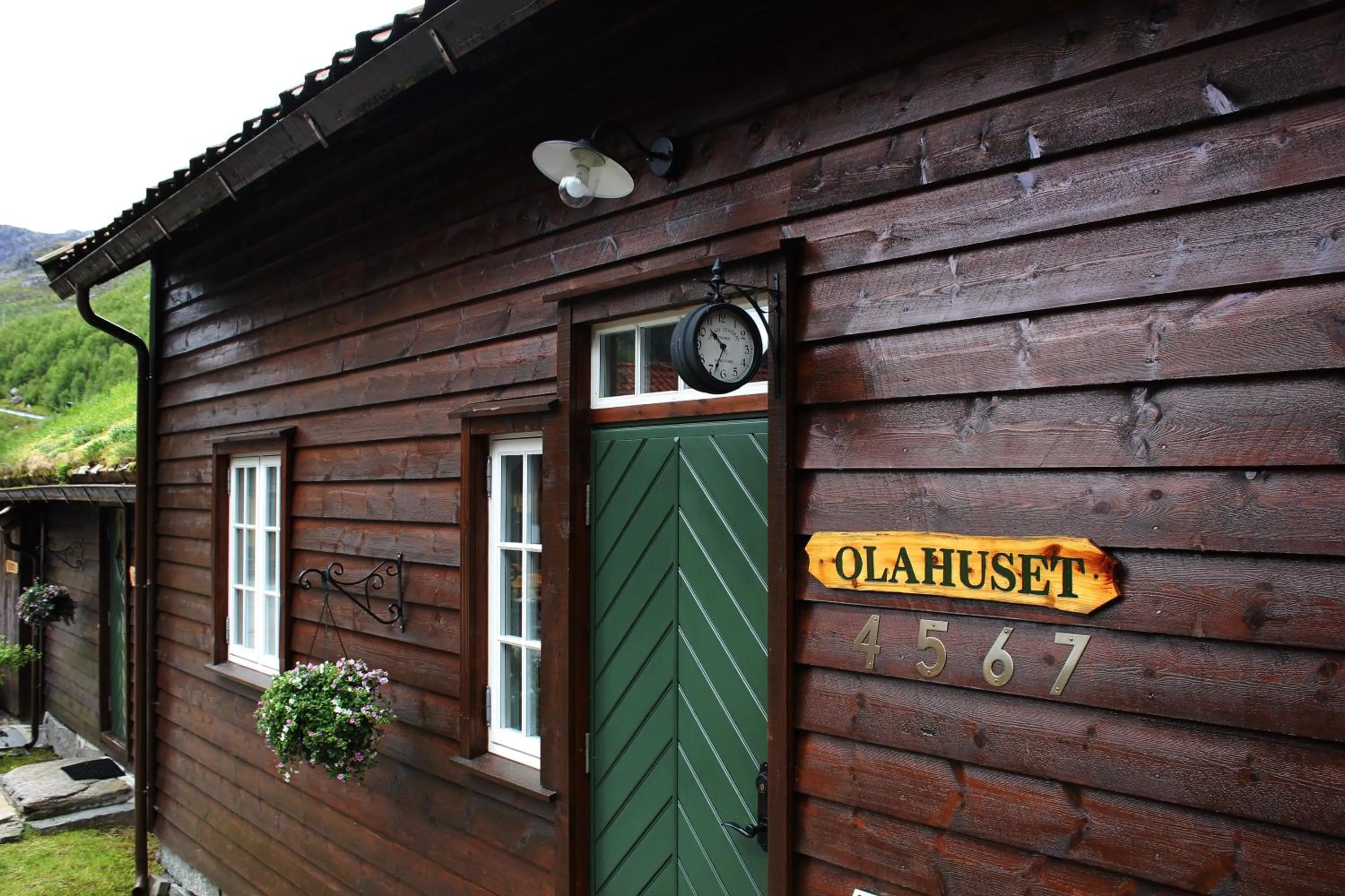 Property building in Byrkjedalstunet Hotell