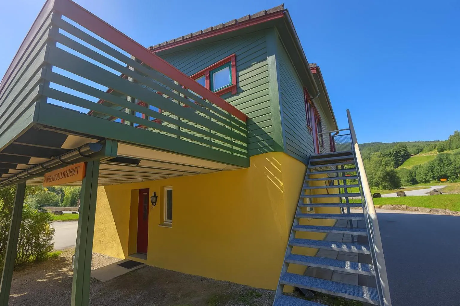 Property building in Byrkjedalstunet Hotell