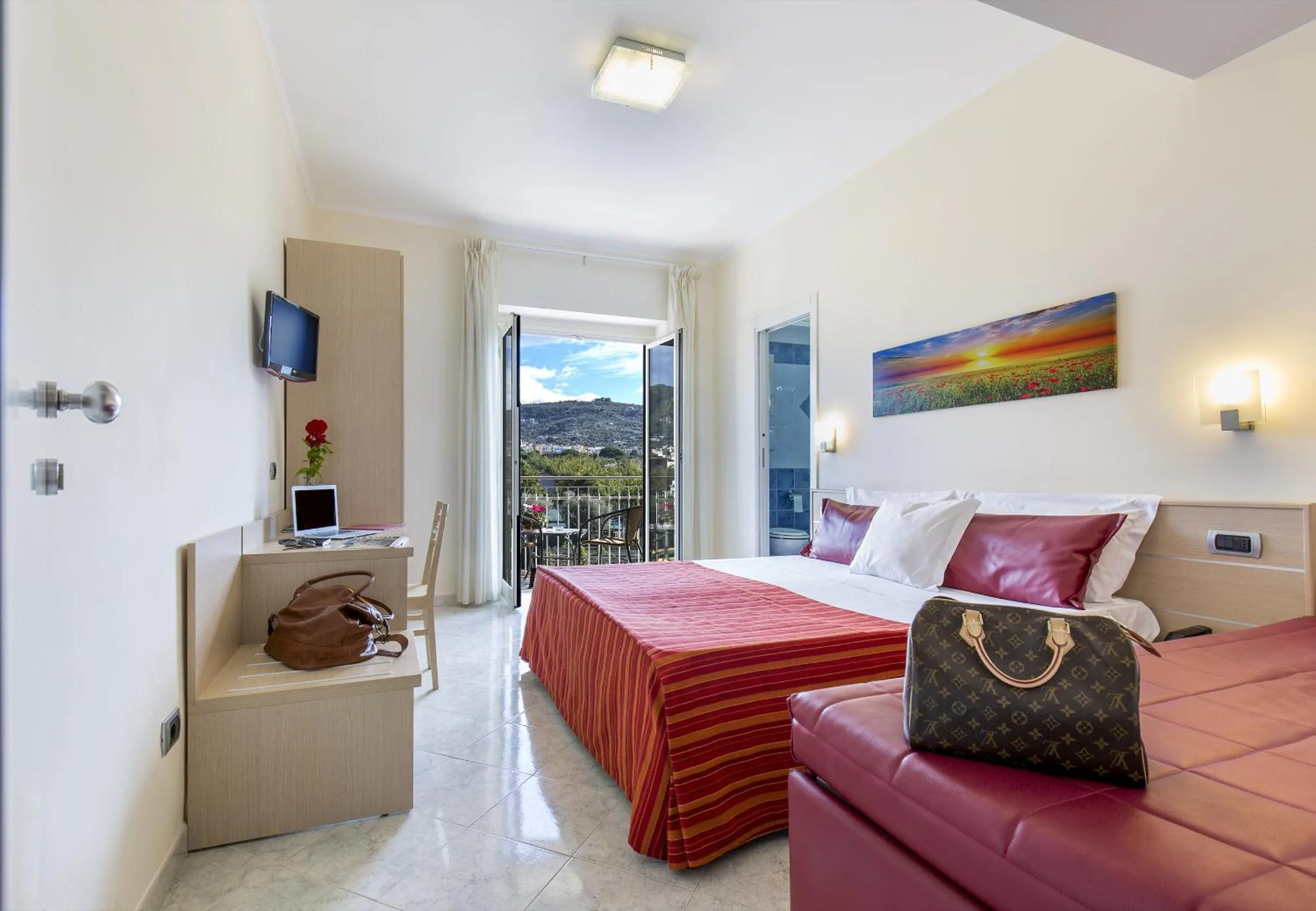 Bedroom, Bed in Hotel Cosmomare