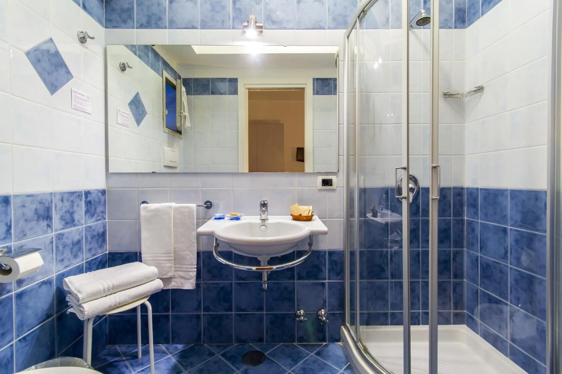 Bathroom in Hotel Cosmomare