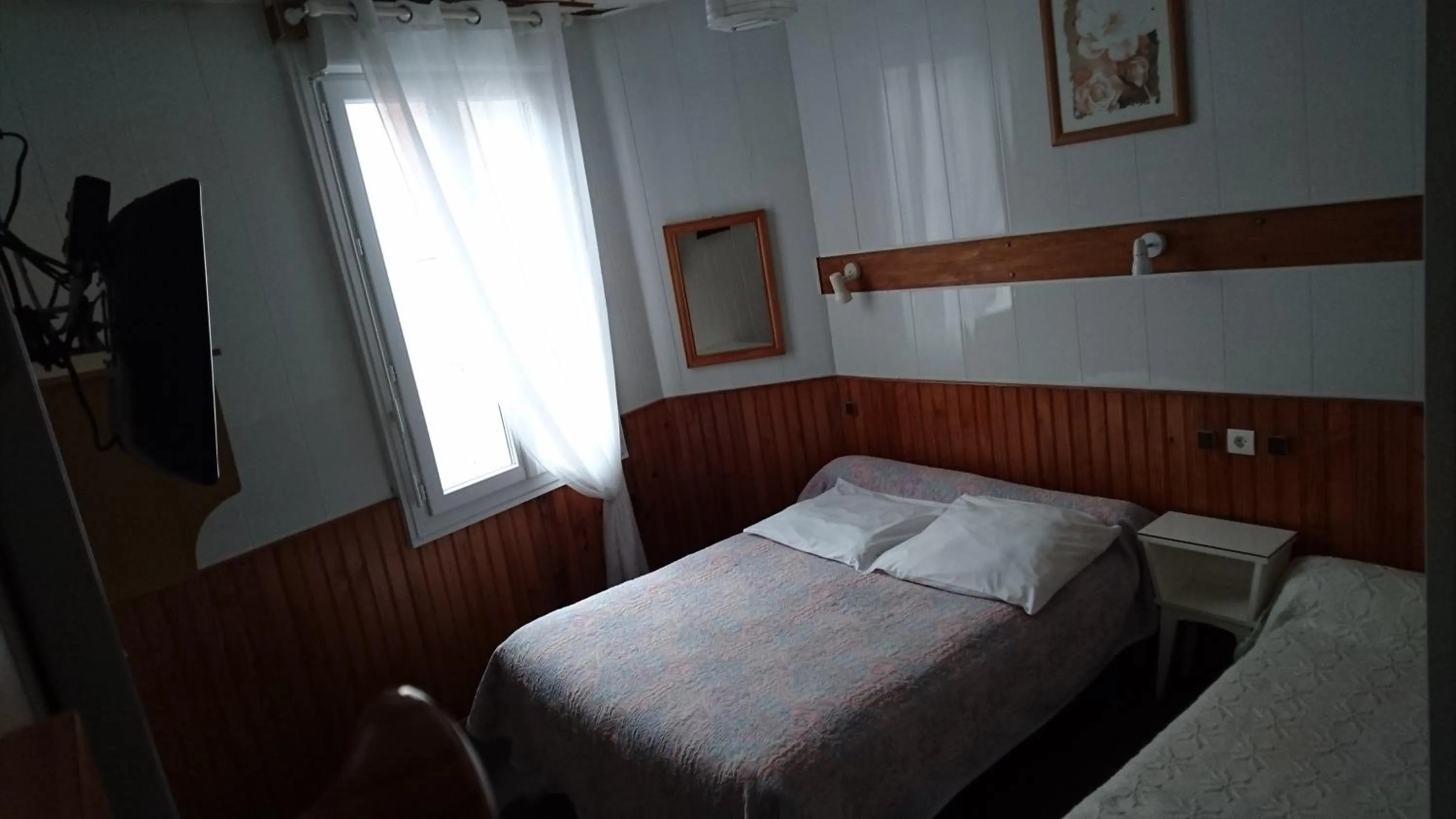 Photo of the whole room in Chalet Saint Louis
