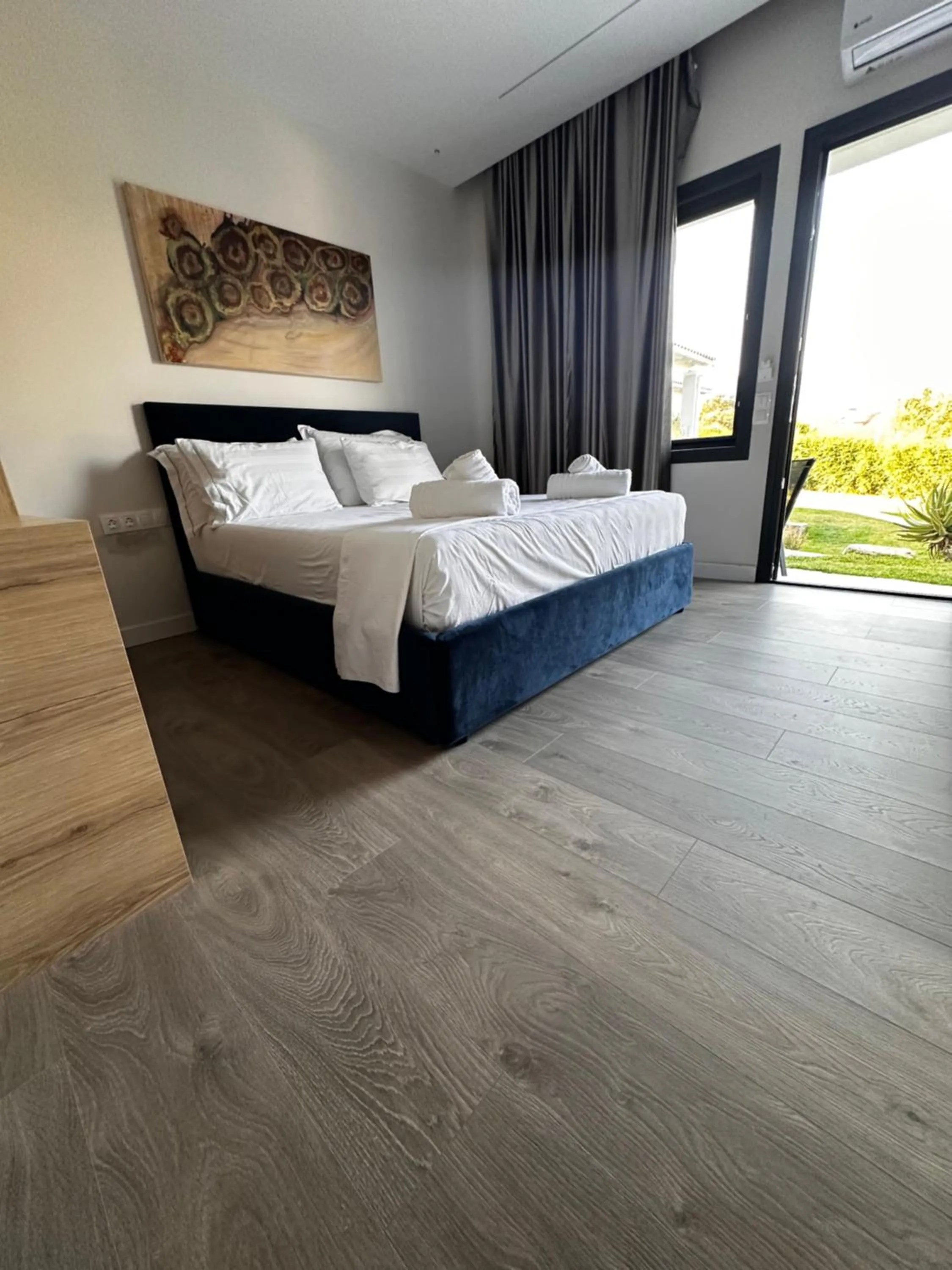 Photo of the whole room, Bed in Panorama Hideaway