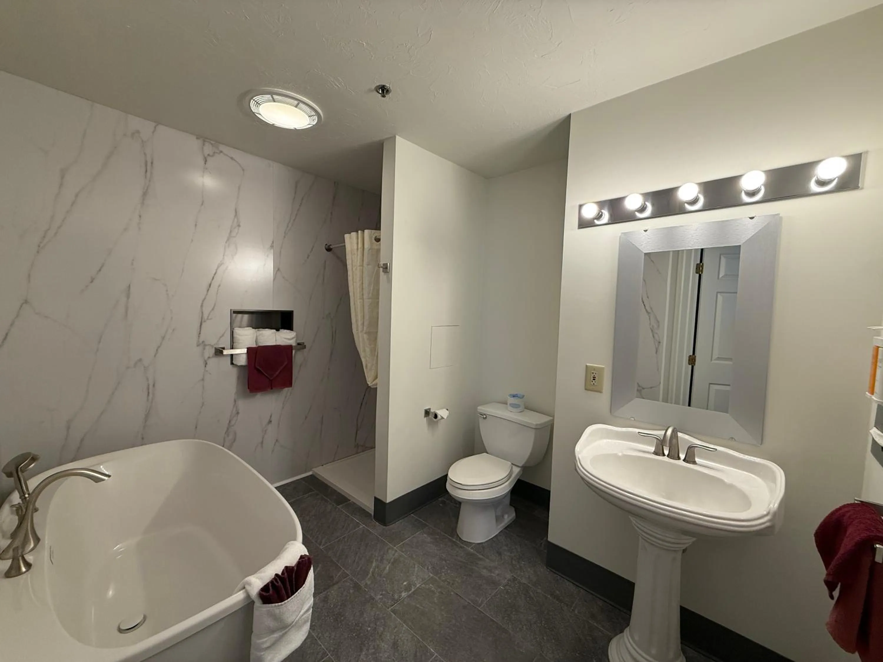 Bathroom in Inn at Cemetery Hill