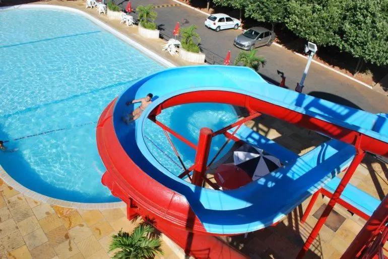 Aqua park in diRoma Fiori Caldas Novas - ACHEI FERIAS - Com Roupa de Cama