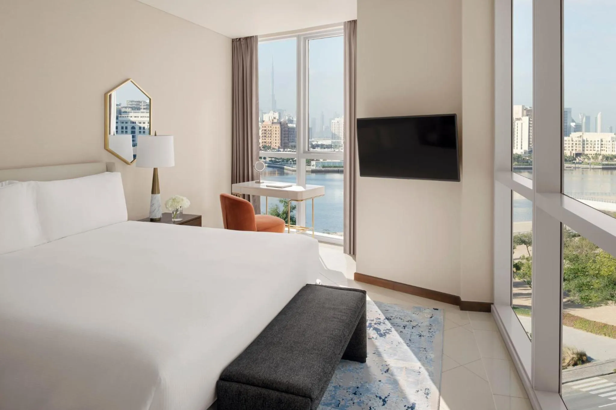 Photo of the whole room, Bed in InterContinental Residence Suites Dubai Festival City by IHG