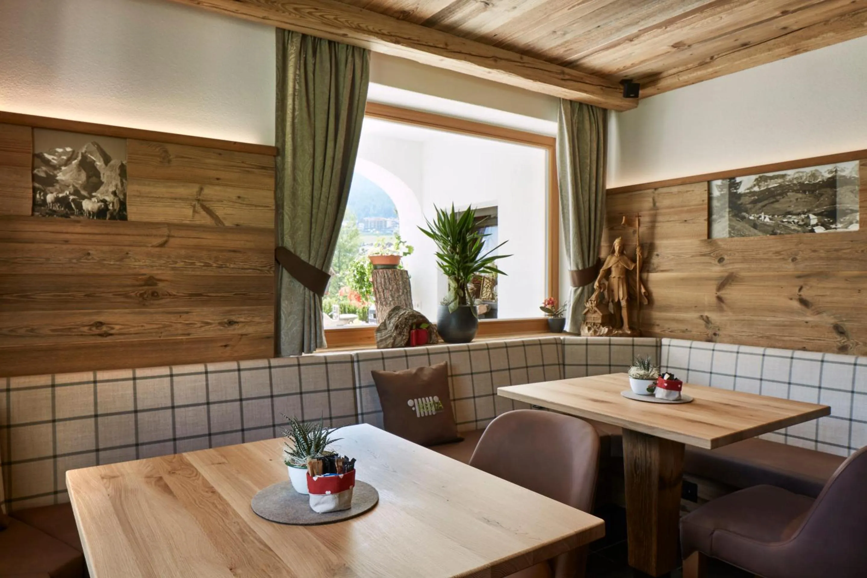 Lounge or bar in Hotel Rezia