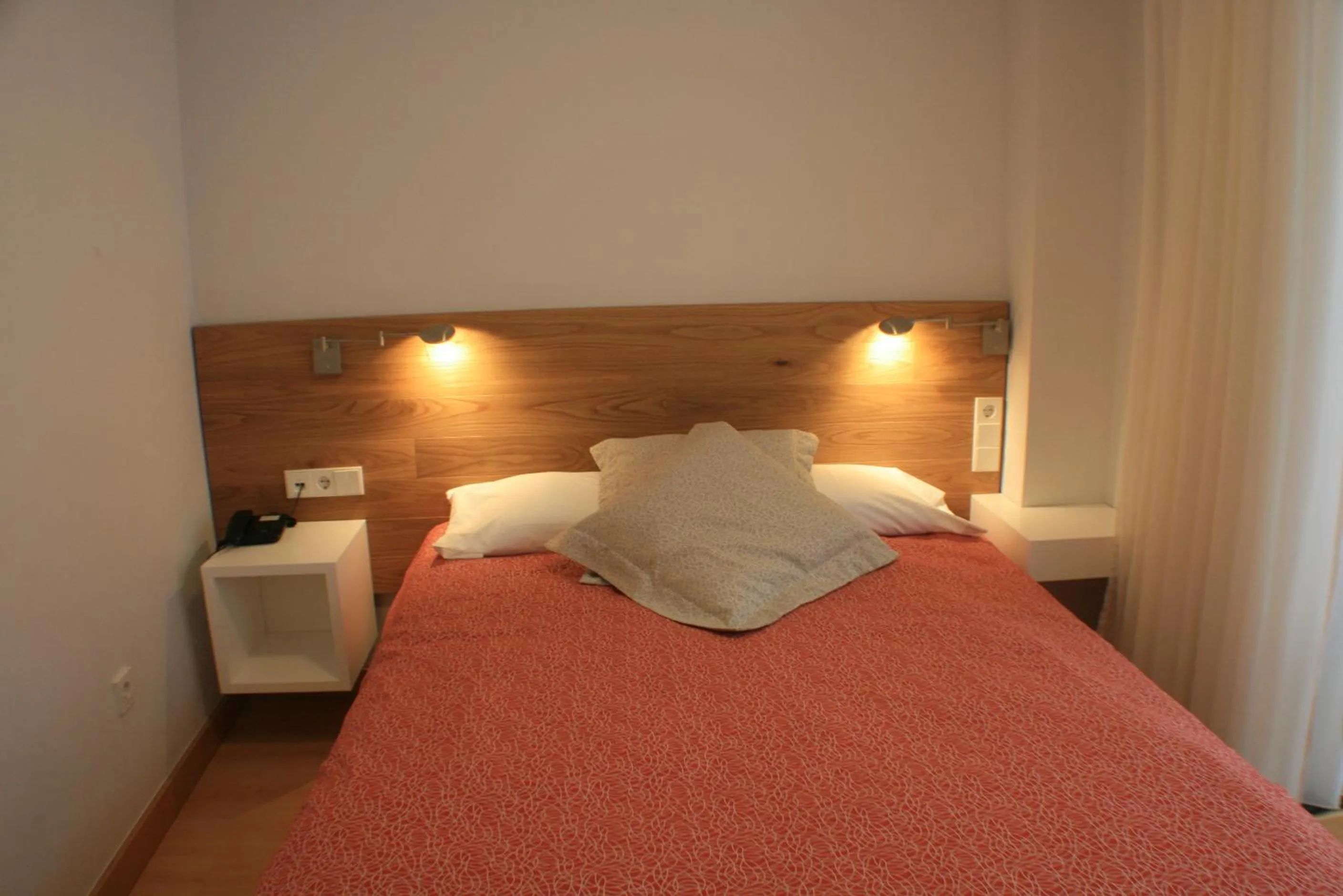 Photo of the whole room, Bed in Hotel Picos De Europa