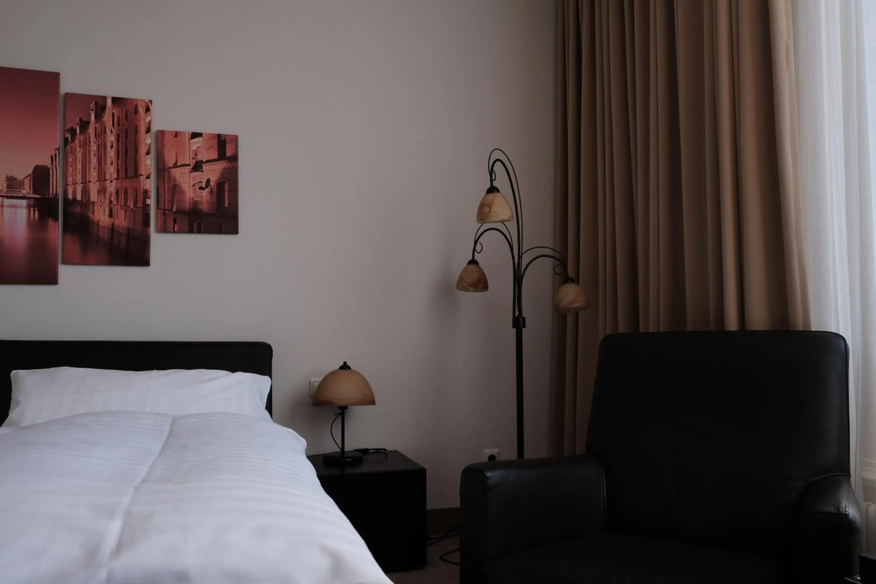 Photo of the whole room, Bed in Hotel Cristobal