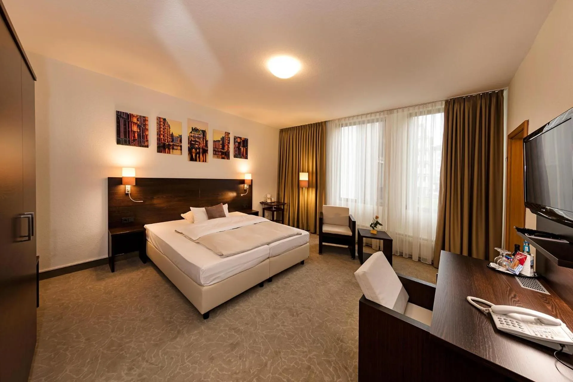 Photo of the whole room, Bed in Hotel Cristobal